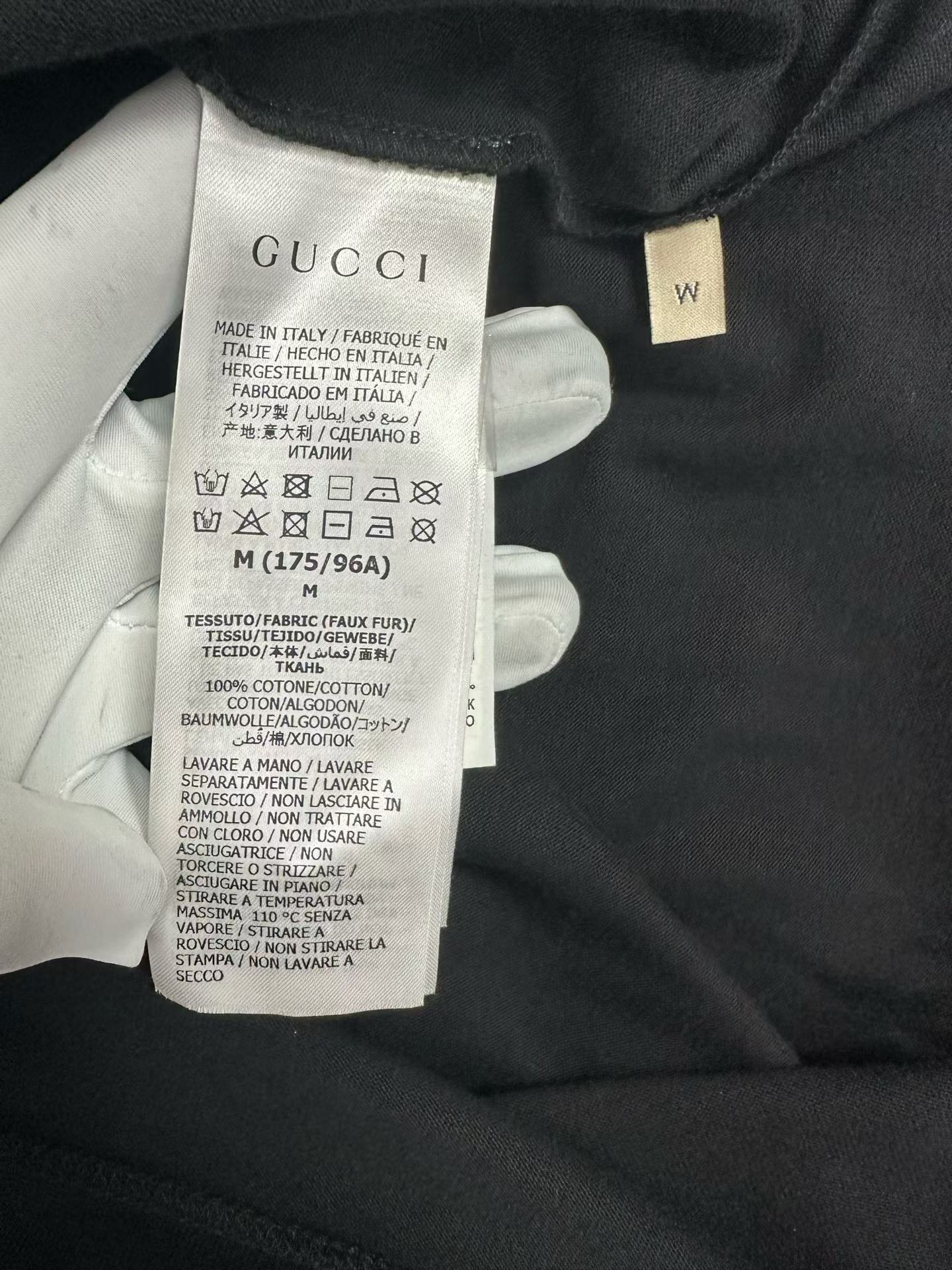 Gucci Gucci Graphic Arm Logo Pocket Sweatshirt US M Size US M / EU 48-50 / 2 - 5 Thumbnail
