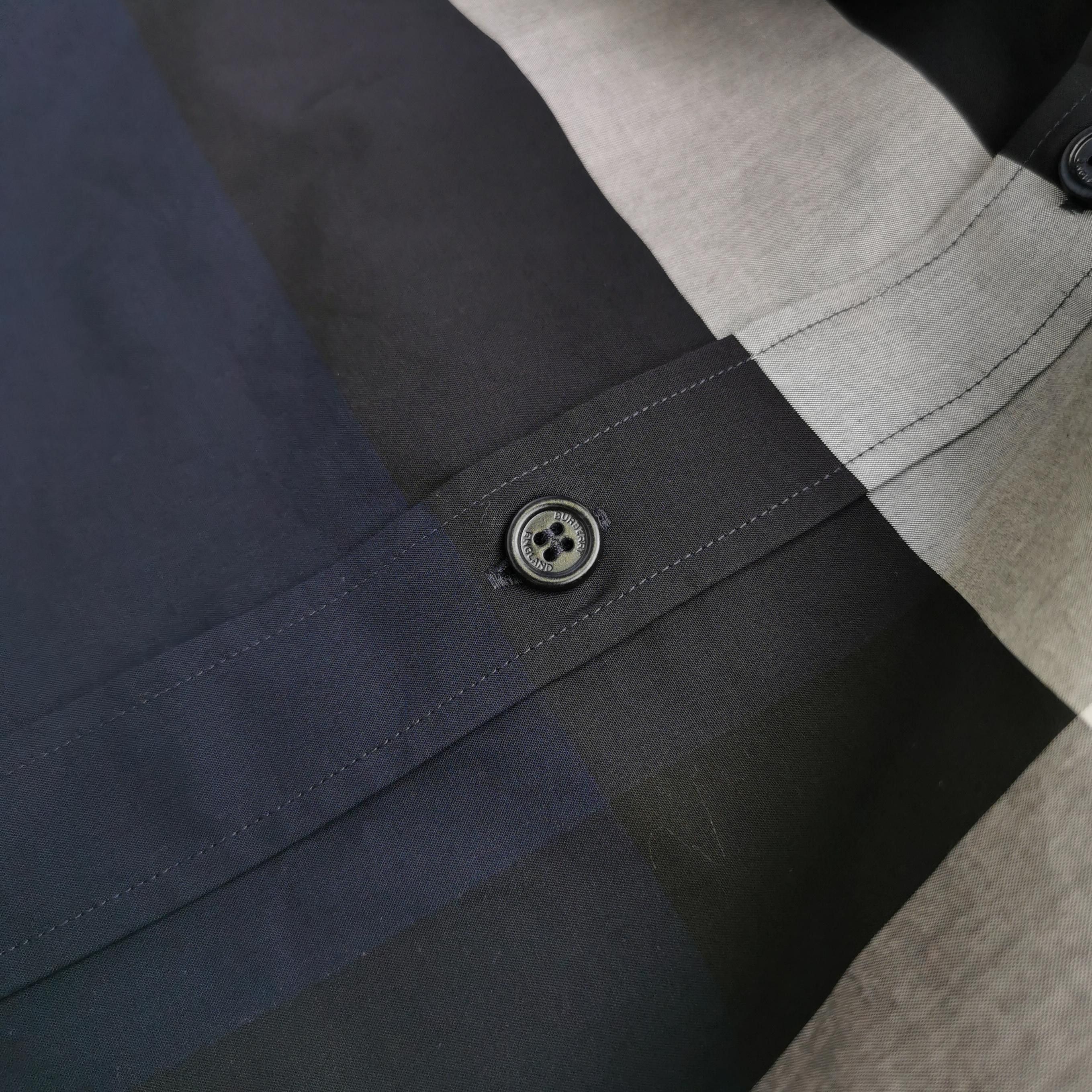 Burberry Burberry Men xs Button Ups Size US XS / EU 42 / 0 - 3 Thumbnail