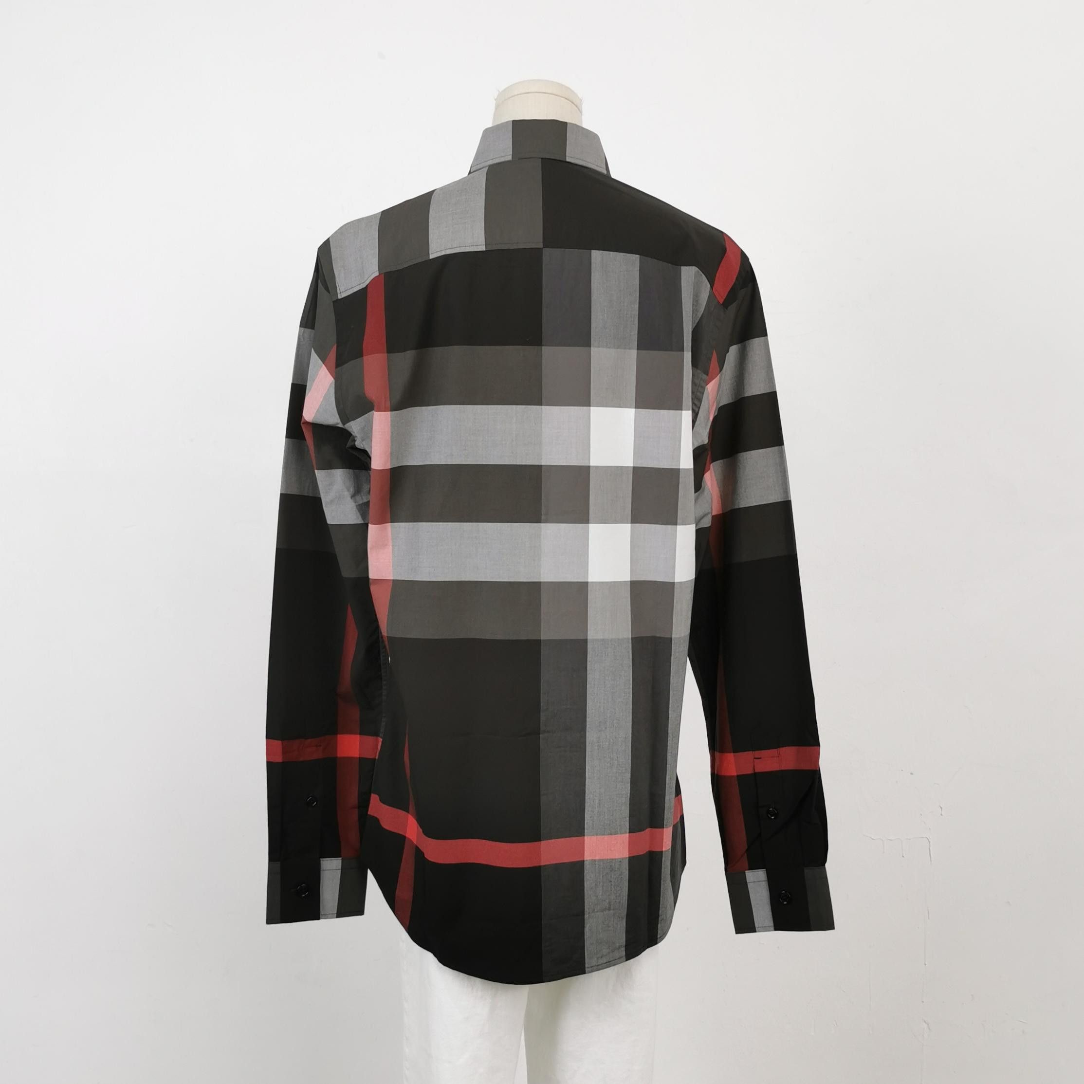 Burberry Burberry Men xs Button Ups Size US XS / EU 42 / 0 - 2 Thumbnail