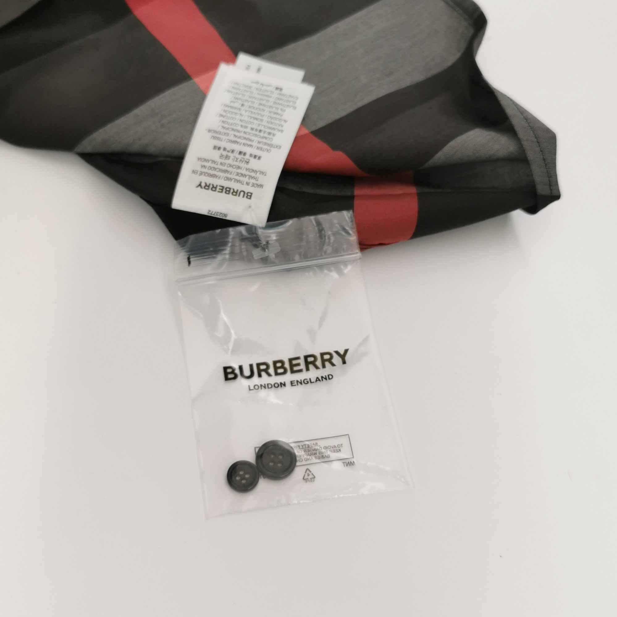 Burberry Burberry Men xs Button Ups Size US XS / EU 42 / 0 - 4 Thumbnail