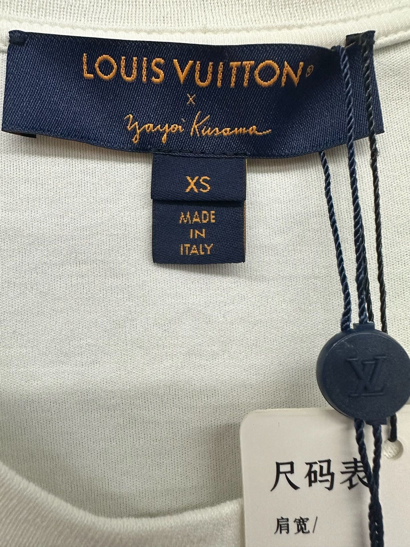Louis Vuitton Louis Vuitton x Yayoi Kusama Fish Graphic T-Shirt XS Size XS / US 0-2 / IT 36-38 - 3 Thumbnail