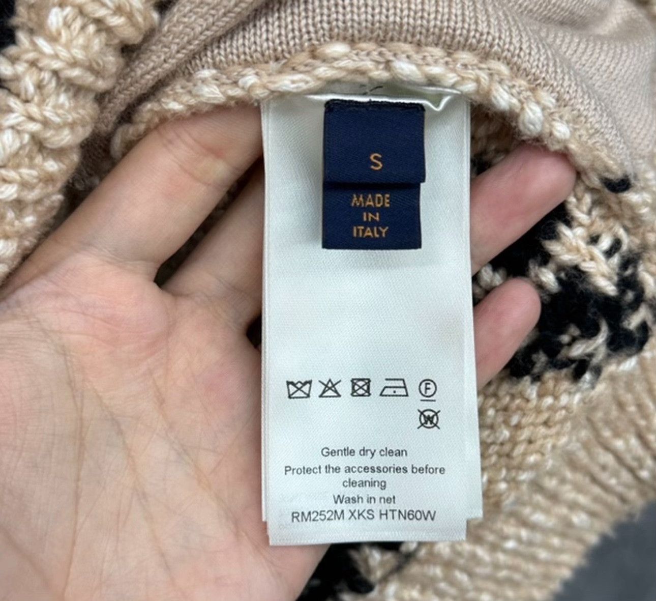 Louis Vuitton Louis Vuitton Pearl Zipper Logo Knit Sweater Size S Size US S / EU 44-46 / 1 - 5 Thumbnail