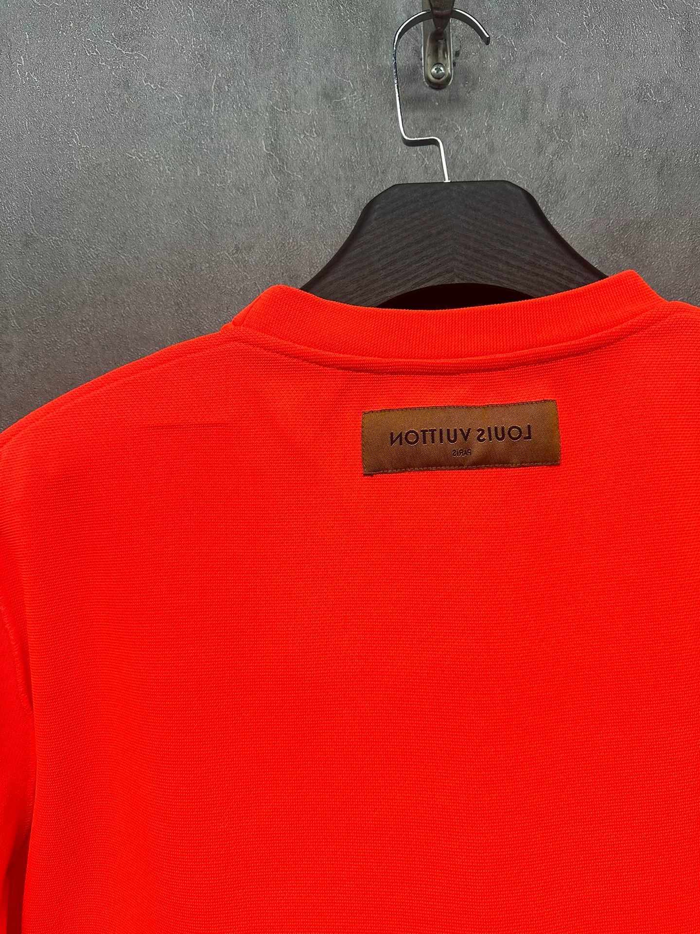 Louis Vuitton Louis Vuitton Floral Cut-Out Logo T-Shirt M Size US M / EU 48-50 / 2 - 5 Thumbnail