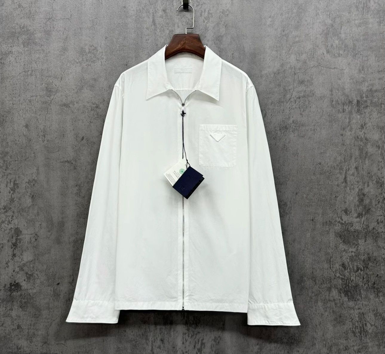 Prada Prada Triangle Logo Zippered Shirt Jacket Size M Size US M / EU 48-50 / 2 - 2 Thumbnail