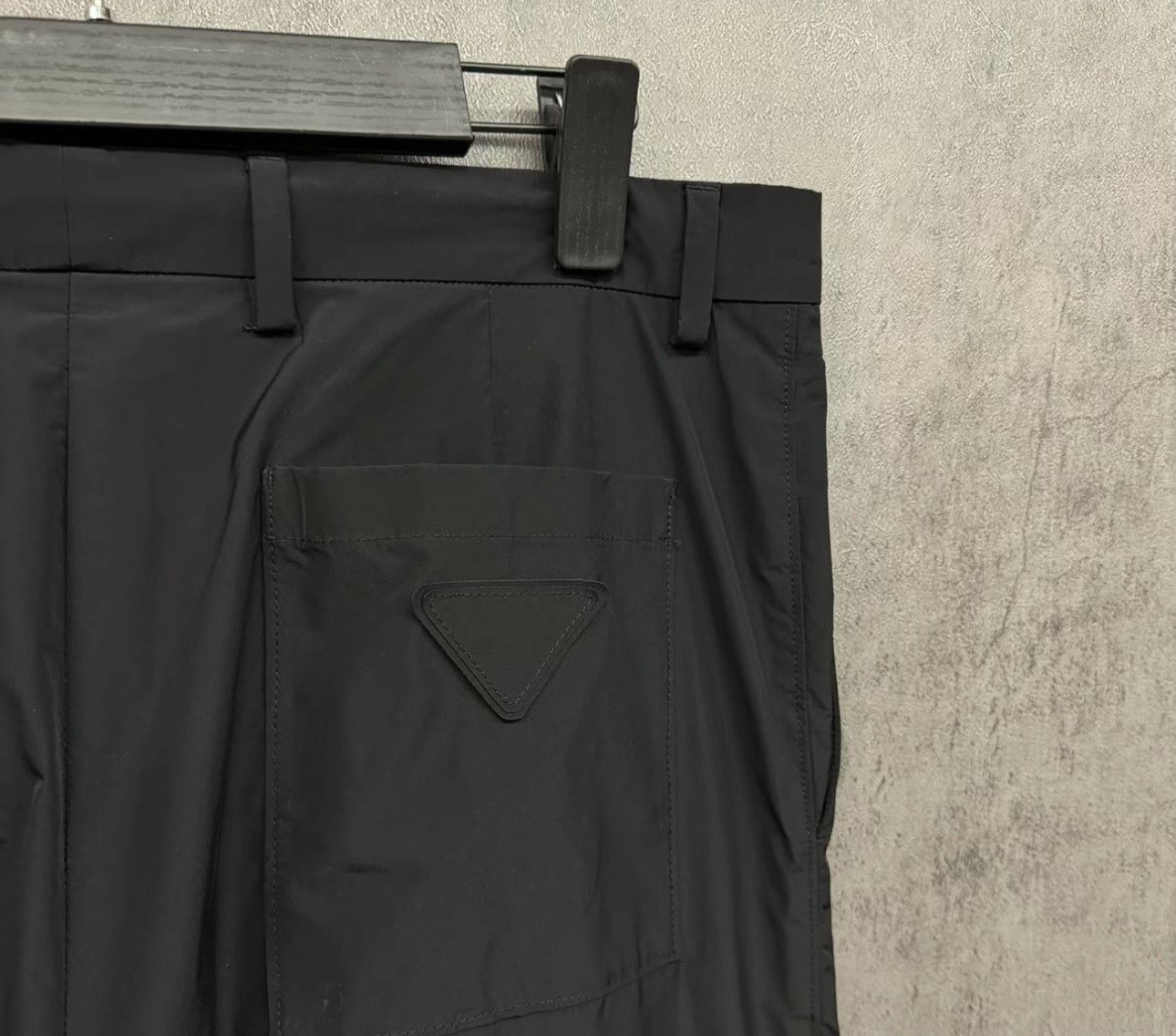 Prada Prada Tech Nylon Triangle Logo Casual Pants 48 Size US 32 / EU 48 - 3 Thumbnail
