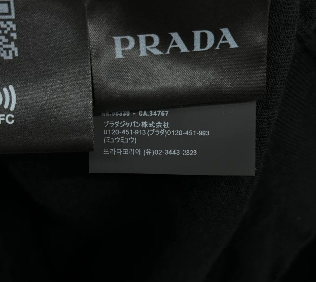 Prada Prada Wool Knit Long Sleeve Polo Size 54 Size US L / EU 52-54 / 3 - 3 Thumbnail