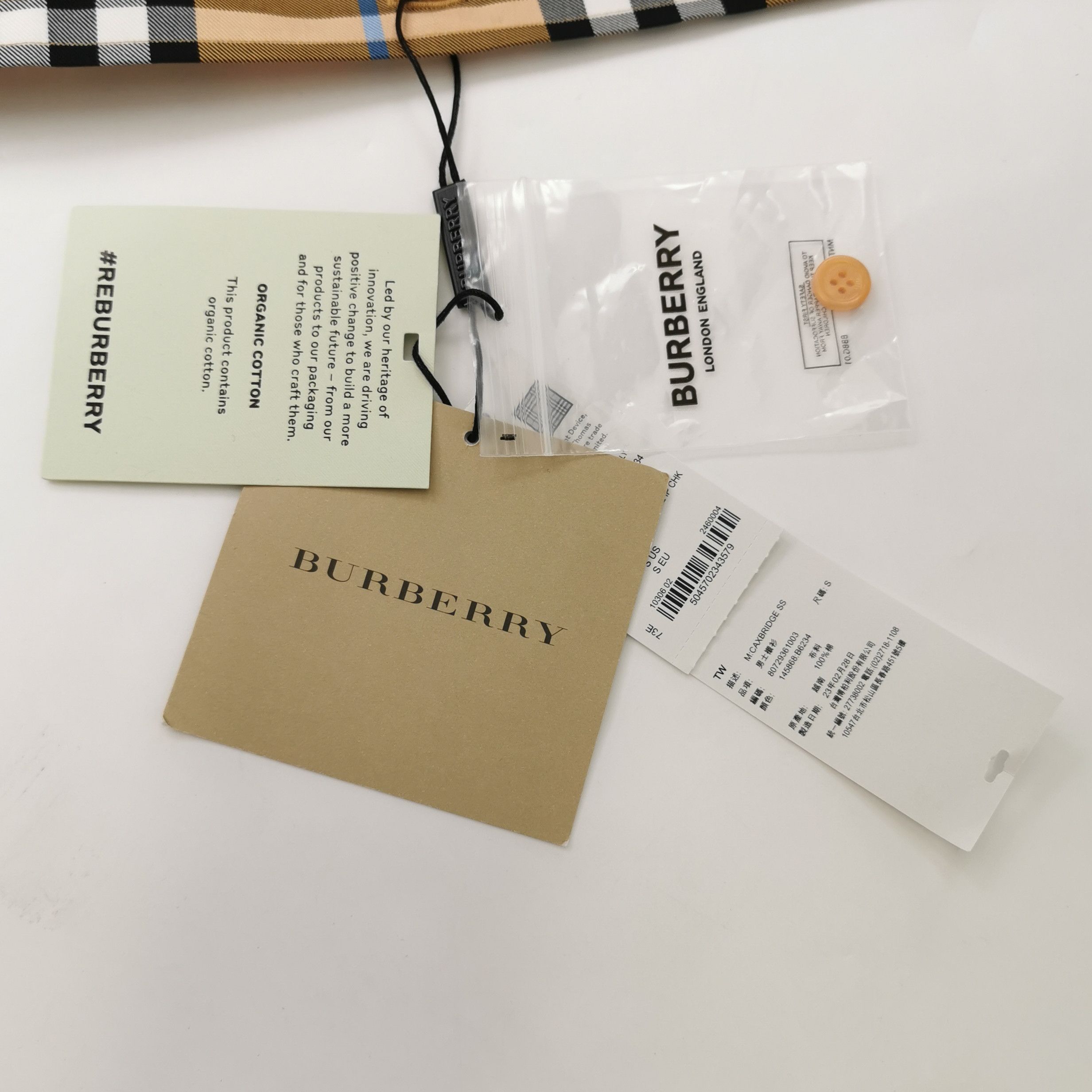 Burberry Burberry Men s Button Ups Size US S / EU 44-46 / 1 - 4 Thumbnail