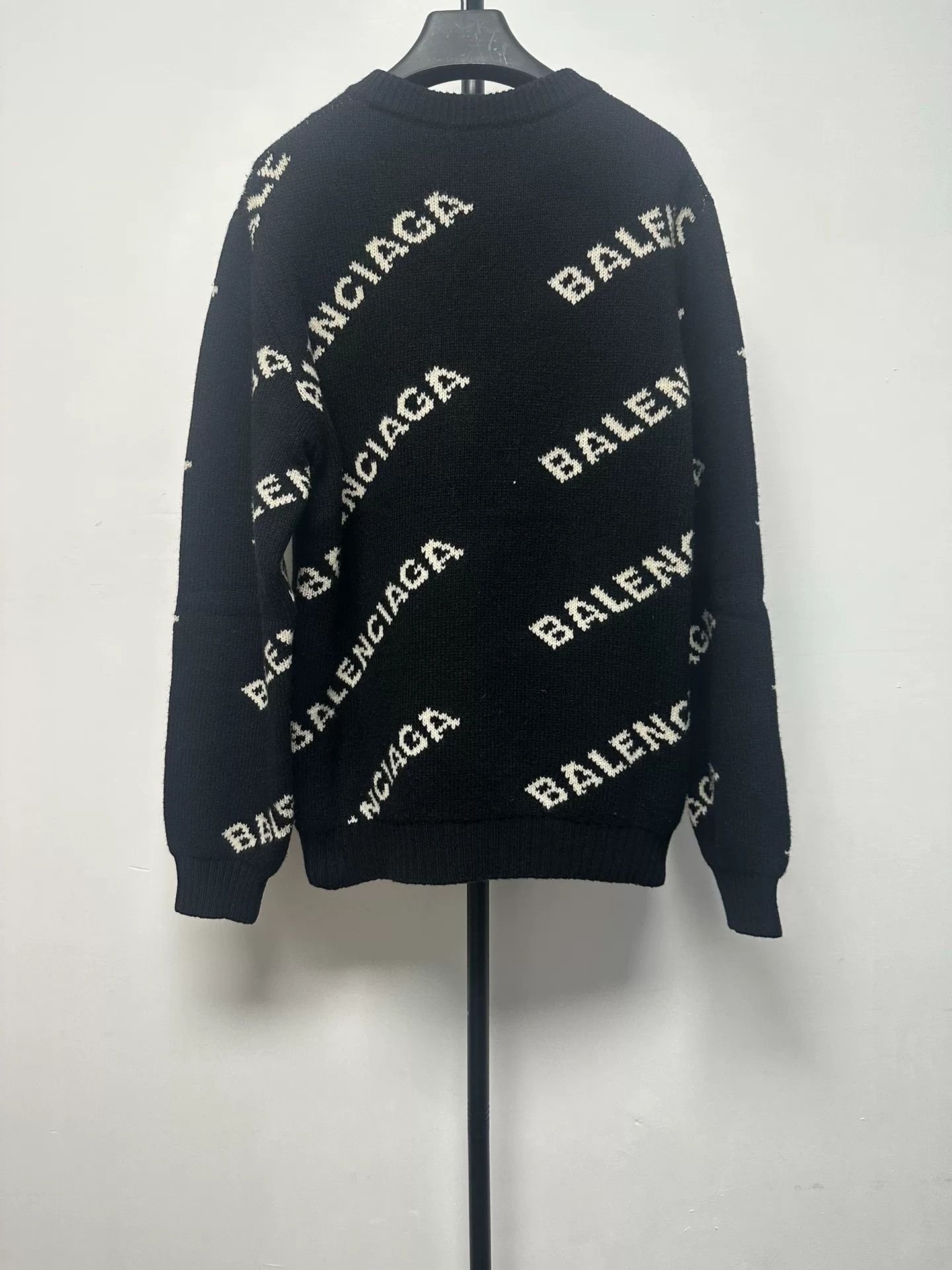 Balenciaga Balenciaga Logo Intarsia Knit Sweater Size S Size US S / EU 44-46 / 1 - 3 Thumbnail