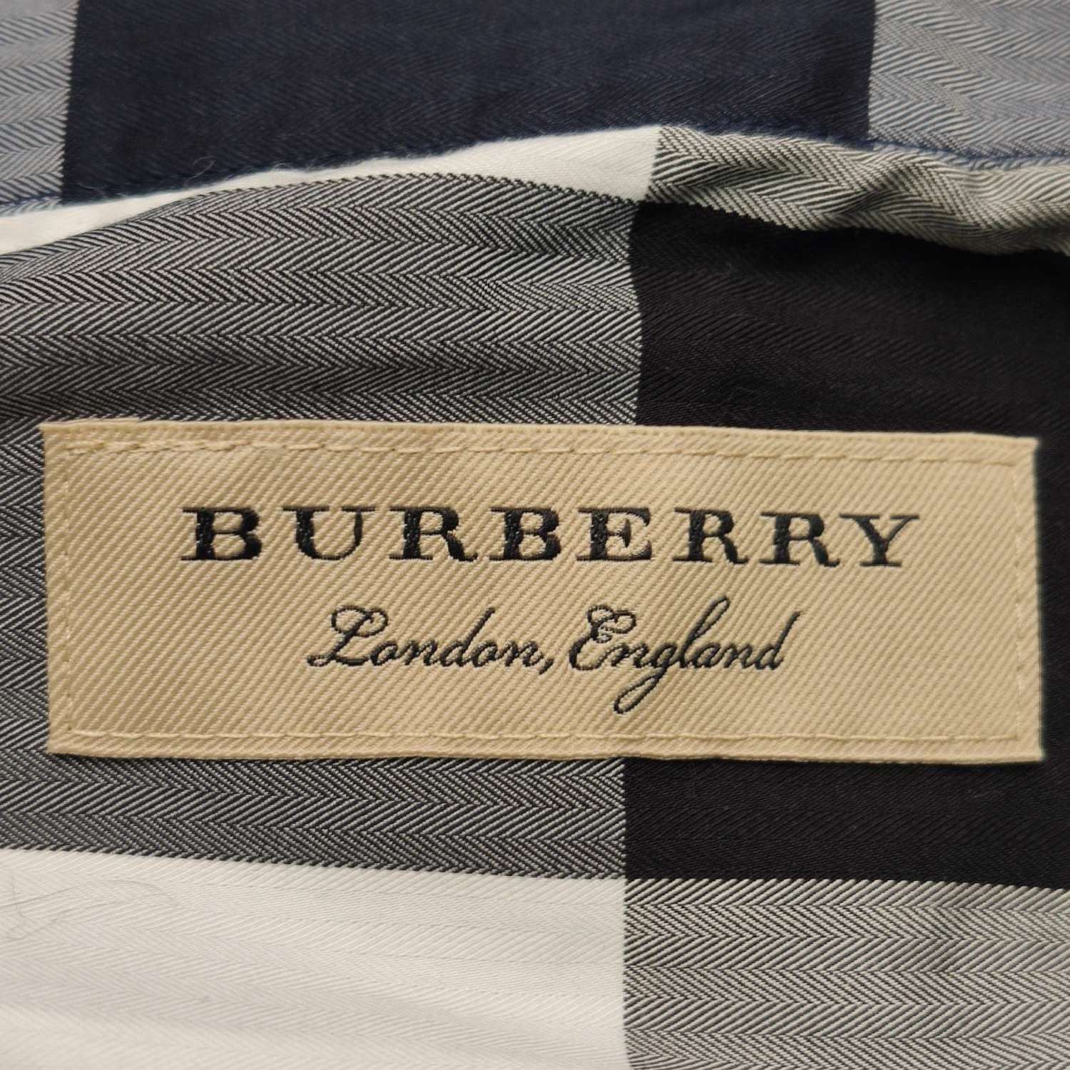 Burberry Burberry Men xl Button Ups Size US XL / EU 56 / 4 - 6 Thumbnail