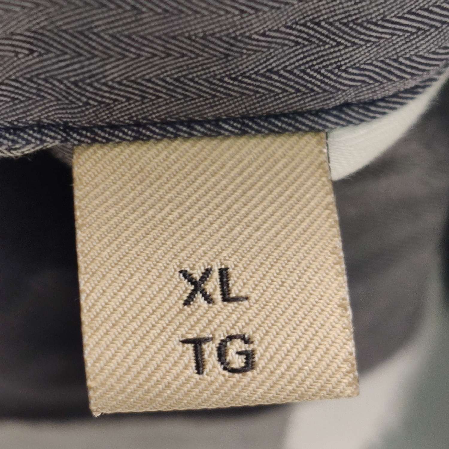 Burberry Burberry Men xl Button Ups Size US XL / EU 56 / 4 - 7 Thumbnail
