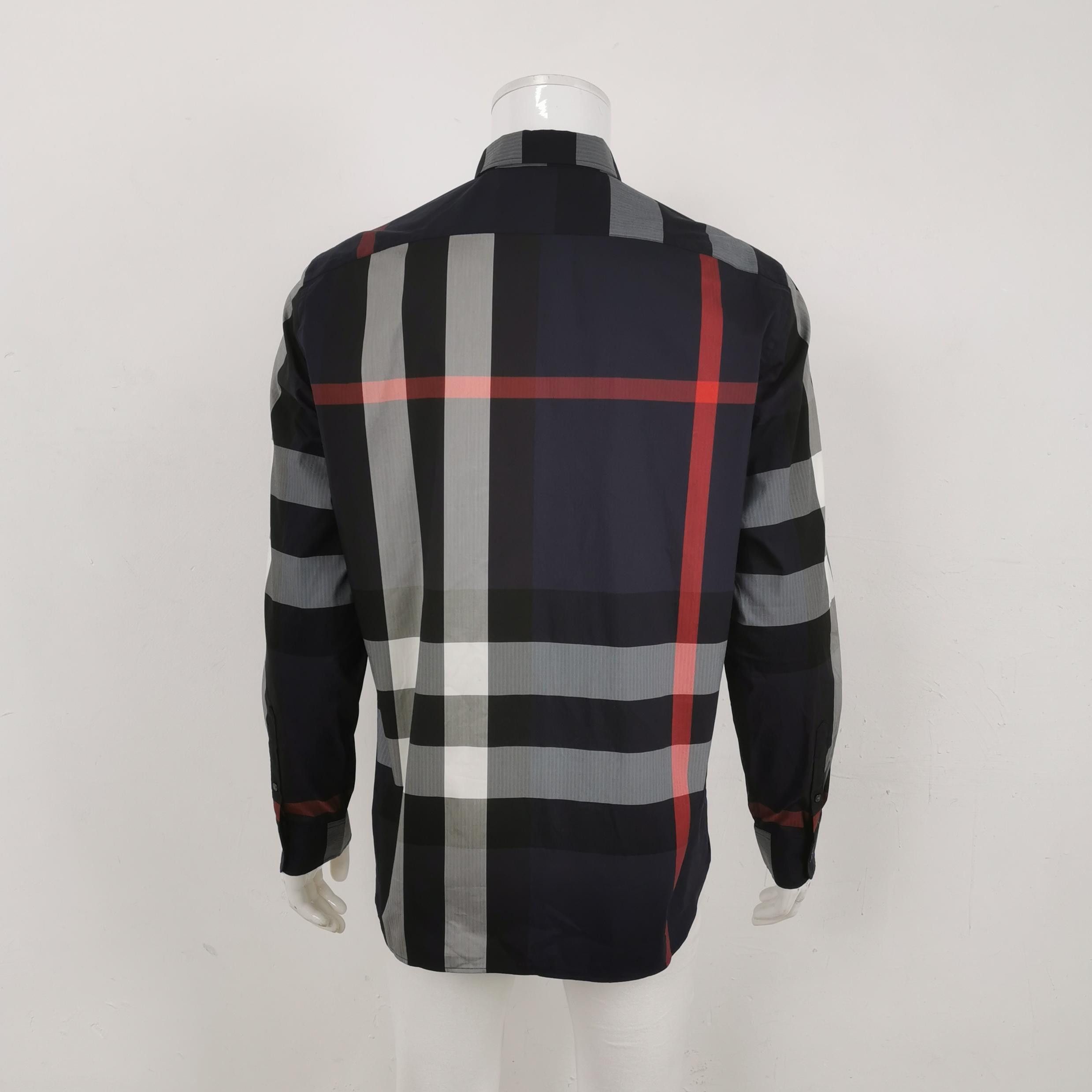 Burberry Burberry Men xl Button Ups Size US XL / EU 56 / 4 - 2 Thumbnail
