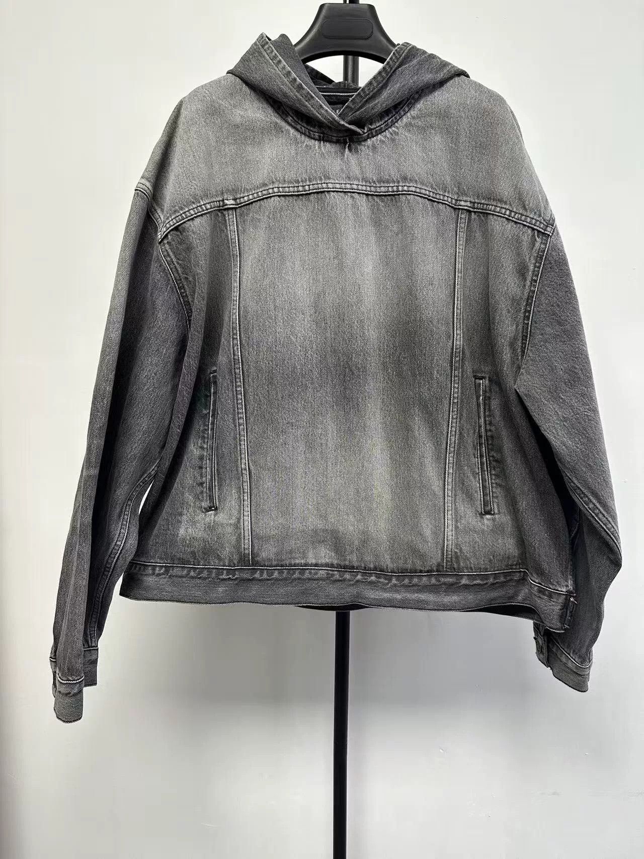 Balenciaga Balenciaga Hooded Washed Denim Jacket 1 Size US S / EU 44-46 / 1 - 2 Thumbnail