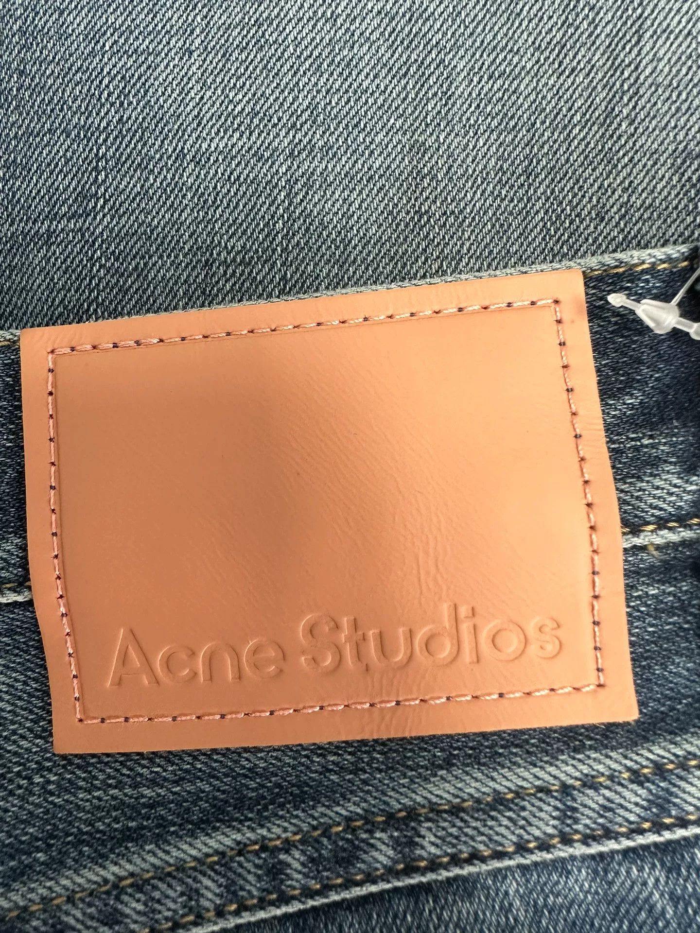 Acne Studios Acne Studios Distressed Denim Jeans 31 Size US 31 - 4 Thumbnail