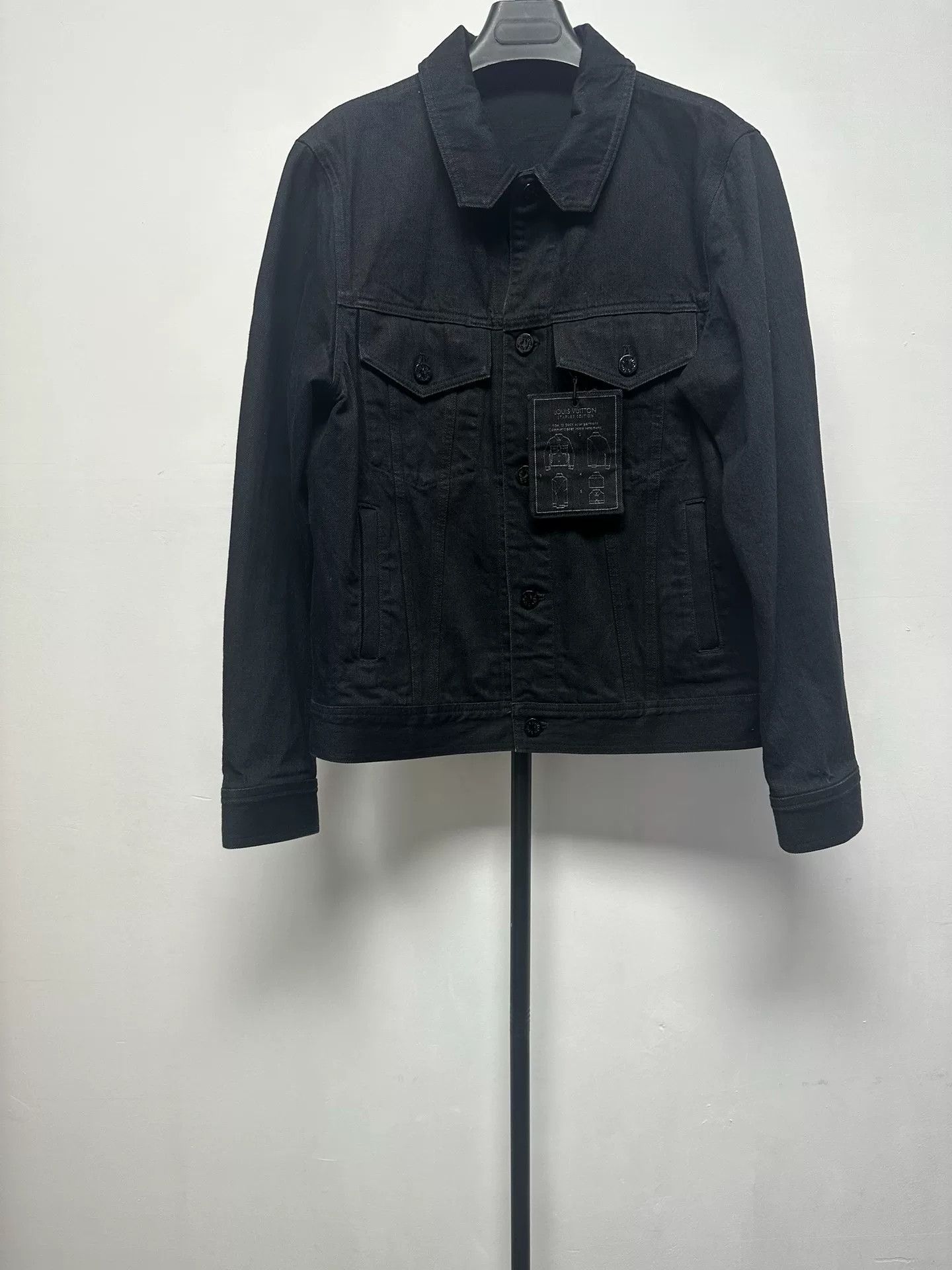Louis Vuitton Louis Vuitton Black Staples Denim Jacket 46 Size US S / EU 44-46 / 1 - 2 Thumbnail