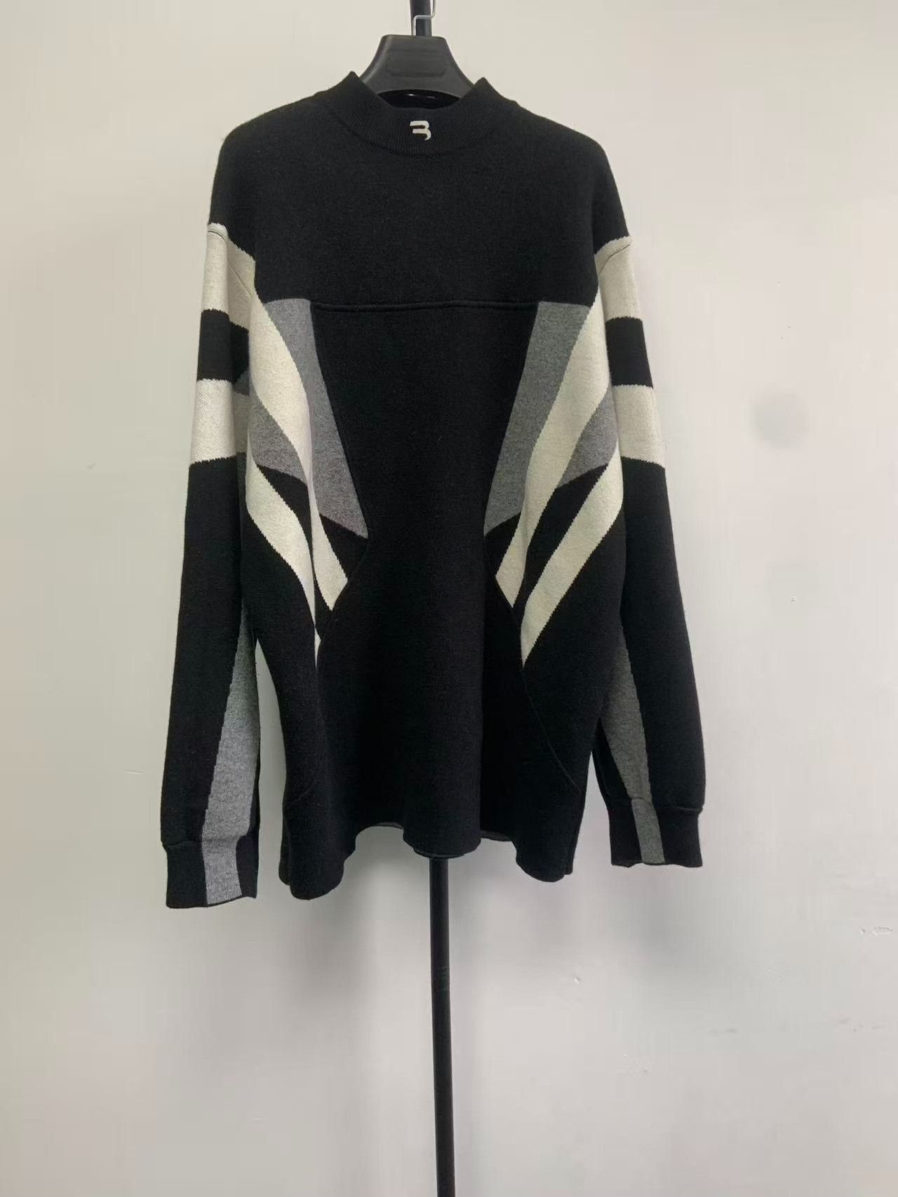 Balenciaga Balenciaga Paneled Cashmere Sweater Size 1 Size US S / EU 44-46 / 1 - 2 Thumbnail