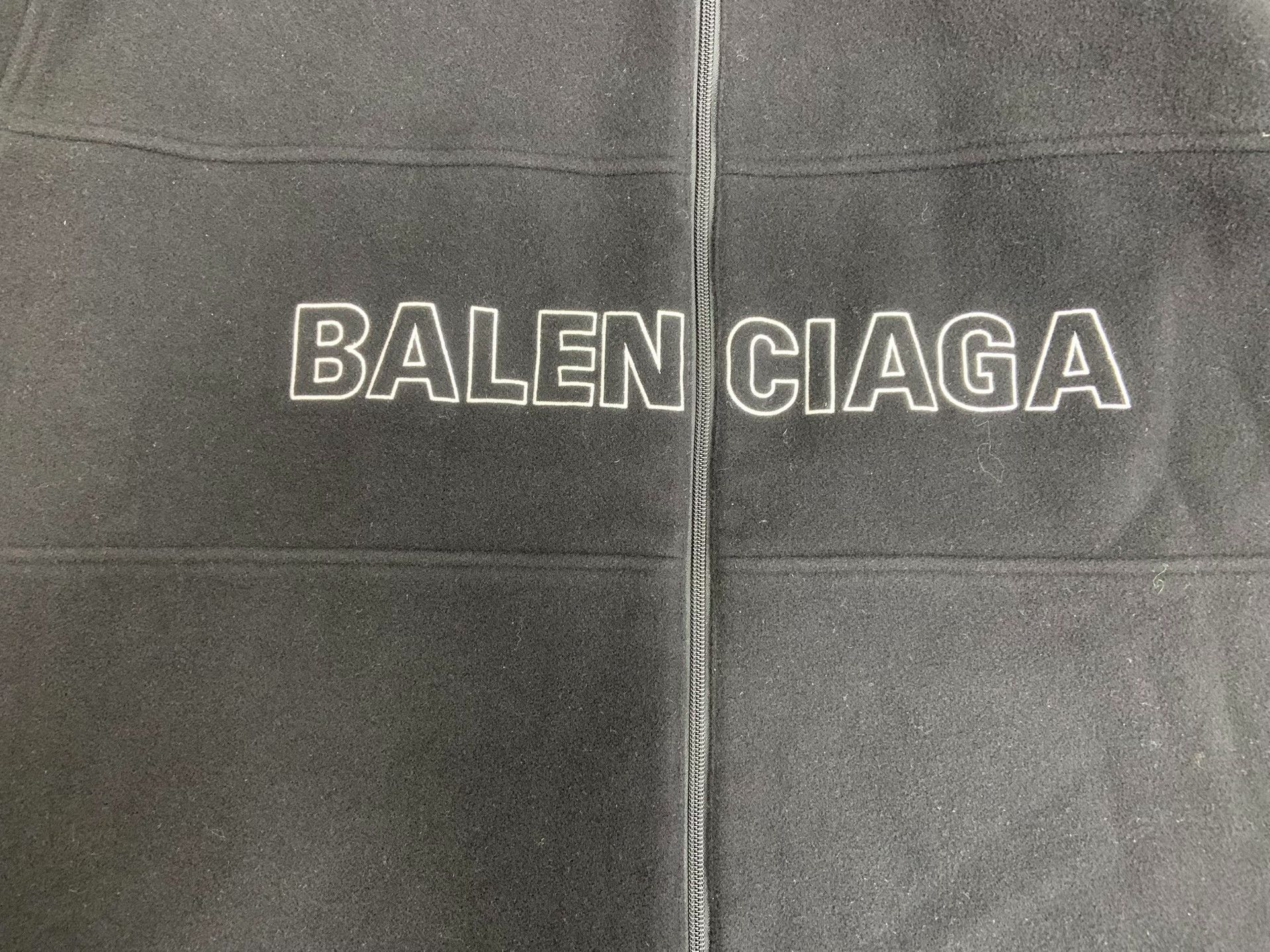 Balenciaga Balenciaga Logo Fleece Zip Jacket Size 48 Size US M / EU 48-50 / 2 - 4 Thumbnail