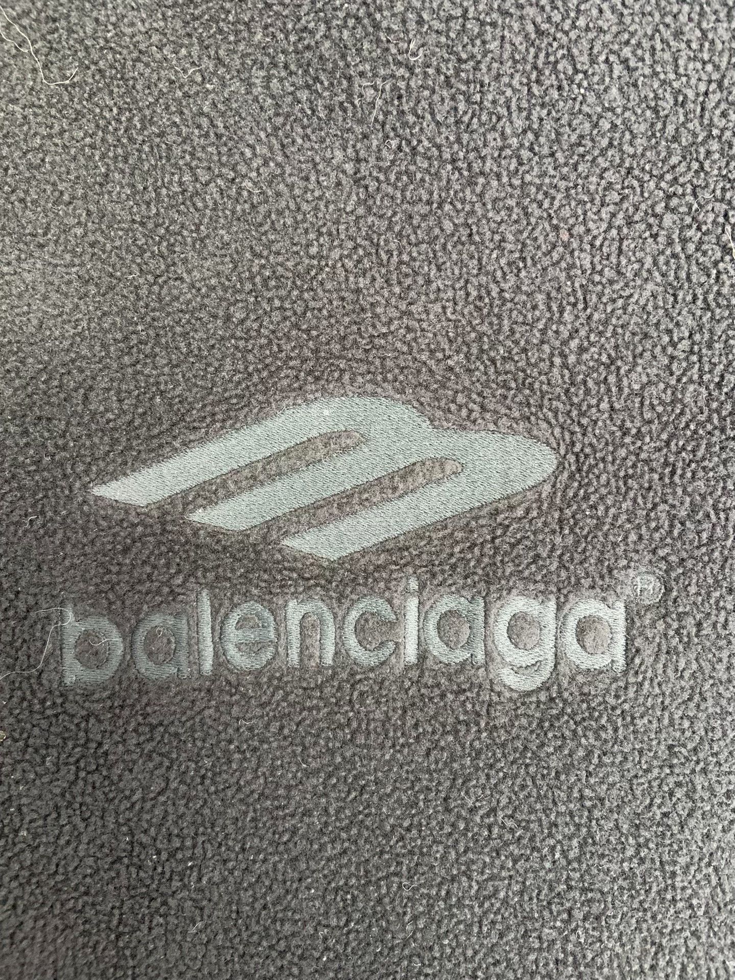 Balenciaga Balenciaga Logo Fleece Sweatshirt XS Size US XS / EU 42 / 0 - 4 Thumbnail