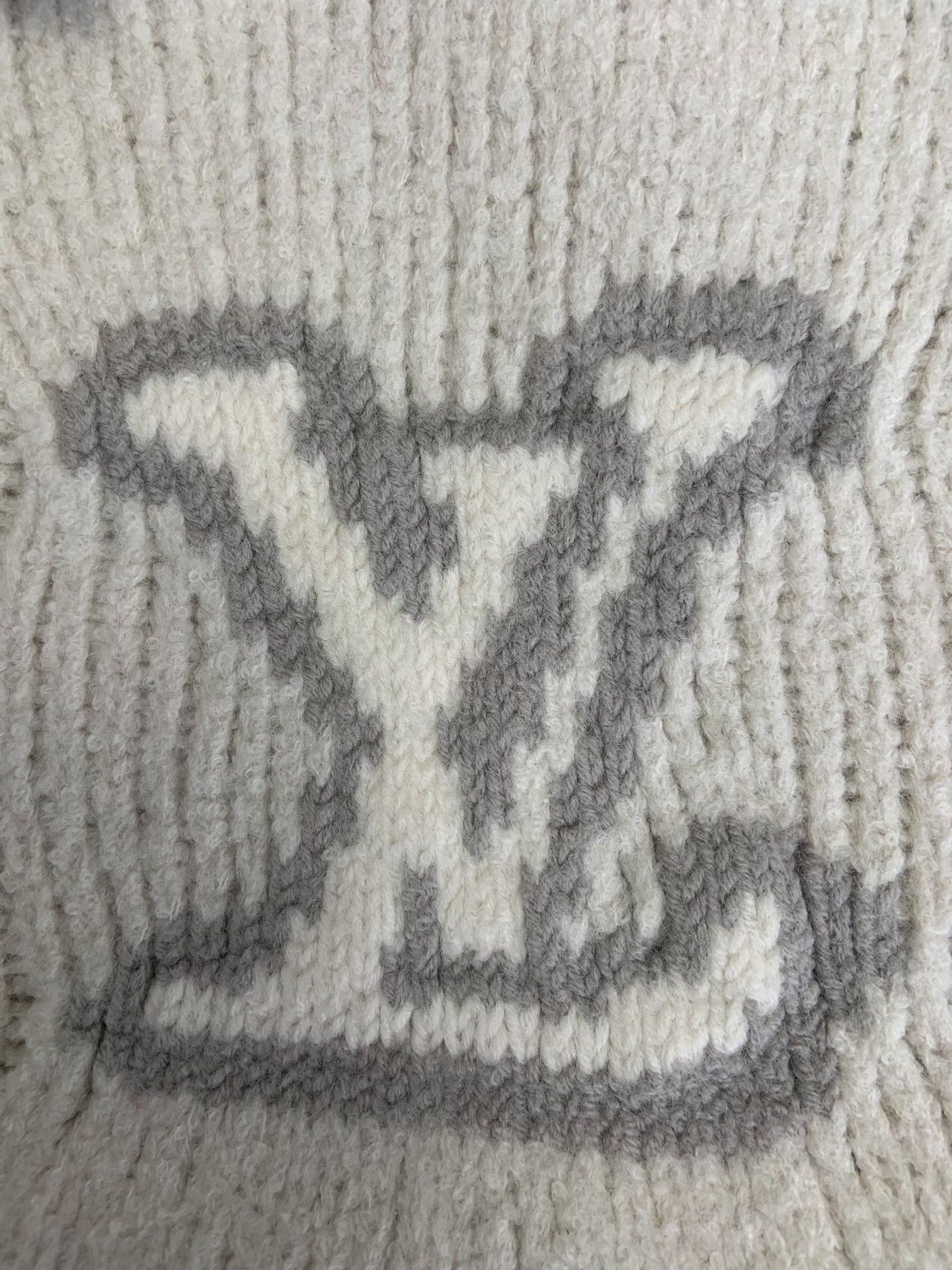 Louis Vuitton Louis Vuitton Logo Intarsia Knit Sweater L Size US L / EU 52-54 / 3 - 4 Thumbnail