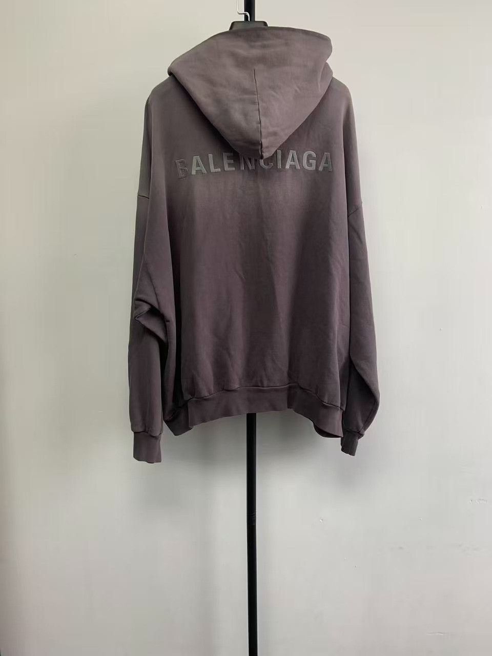 Balenciaga Balenciaga Washed Logo Hoodie L Size US L / EU 52-54 / 3 - 3 Thumbnail