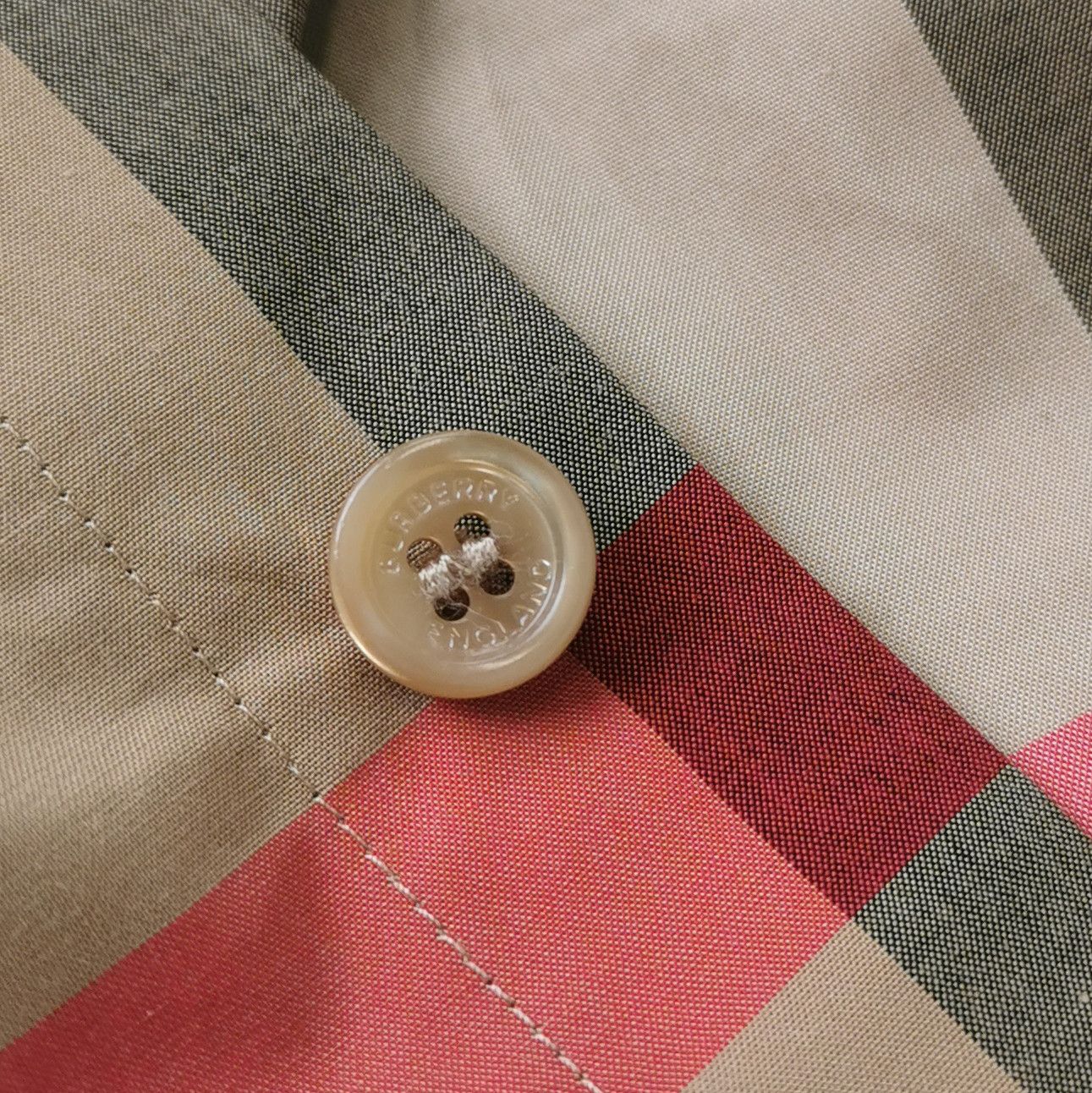 Burberry Burberry Men s Button Ups Size US S / EU 44-46 / 1 - 3 Thumbnail