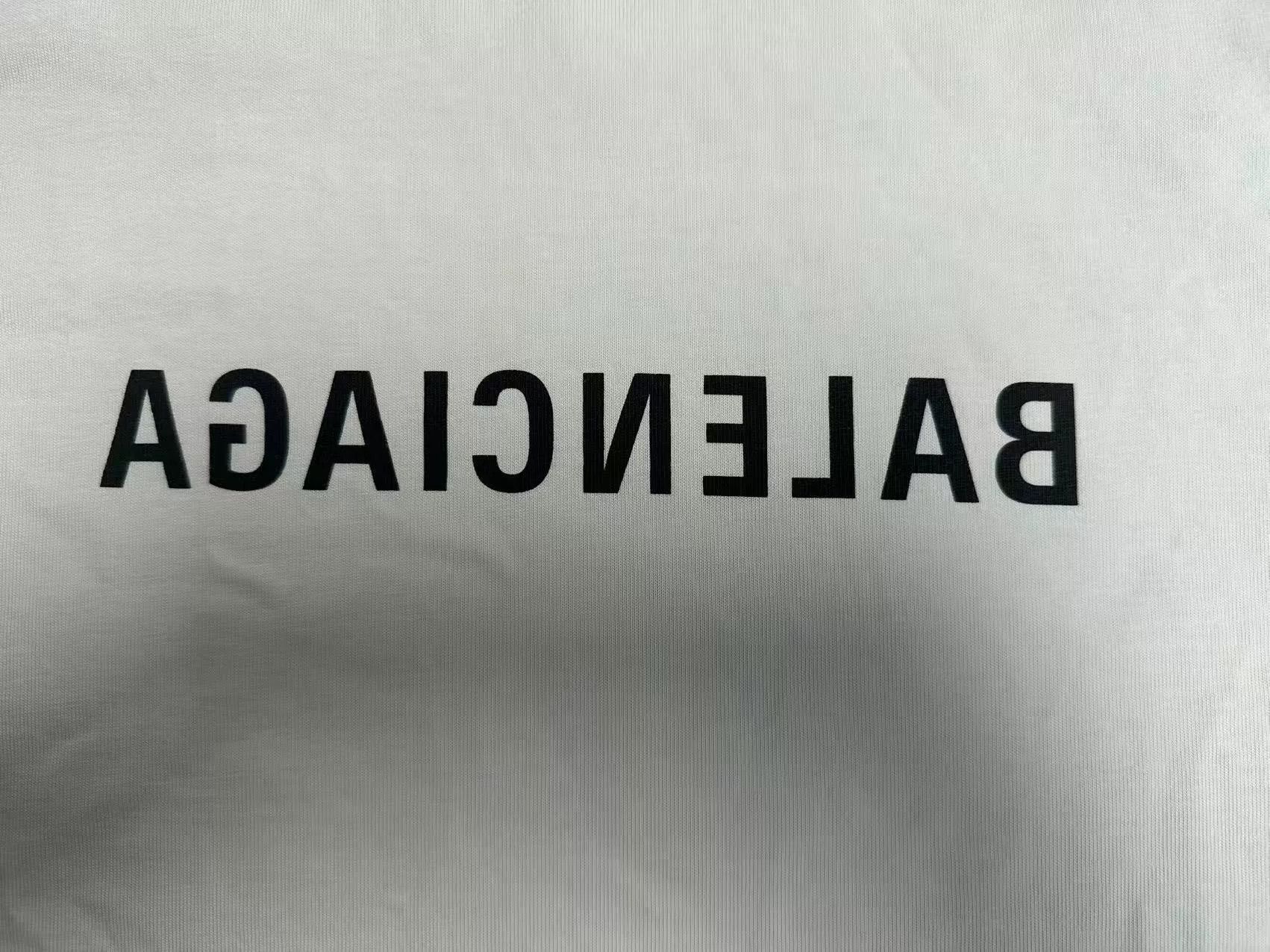Balenciaga Balenciaga Mirror Logo Short Sleeve T-Shirt S Size US S / EU 44-46 / 1 - 4 Thumbnail