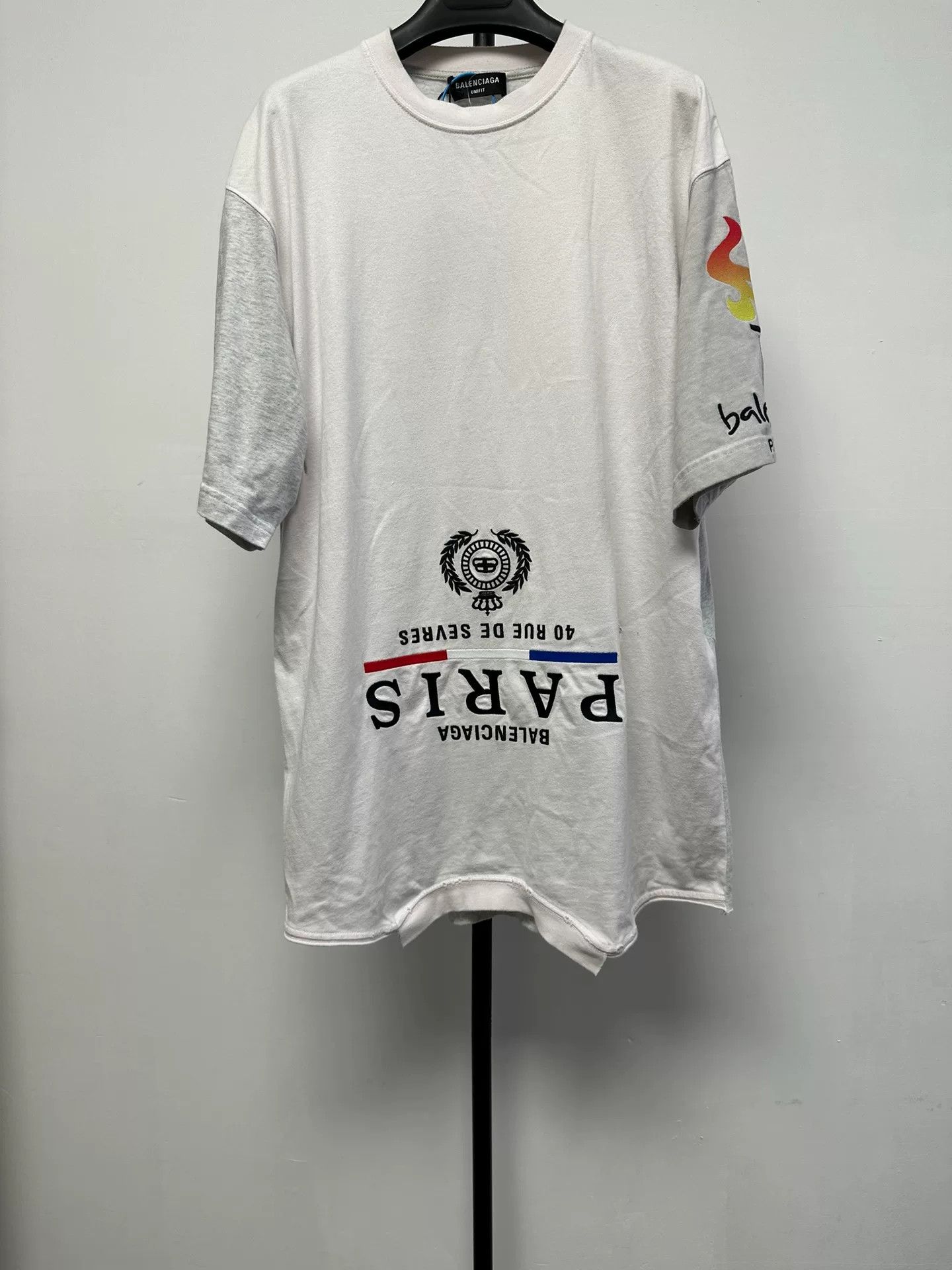Balenciaga Balenciaga Inverted Paris Logo T-Shirt 2 Size US M / EU 48-50 / 2 - 2 Thumbnail