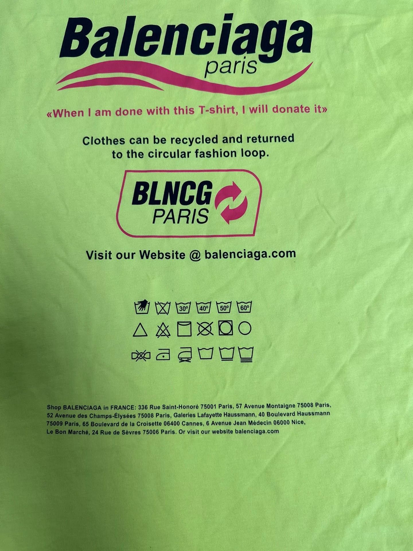 Balenciaga Balenciaga Graphic Print T-Shirt Size S Size US S / EU 44-46 / 1 - 4 Thumbnail