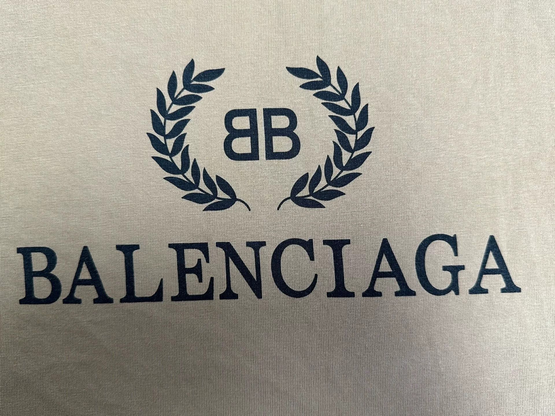Balenciaga Balenciaga BB Laurel Logo T-Shirt Size L Size US L / EU 52-54 / 3 - 4 Thumbnail