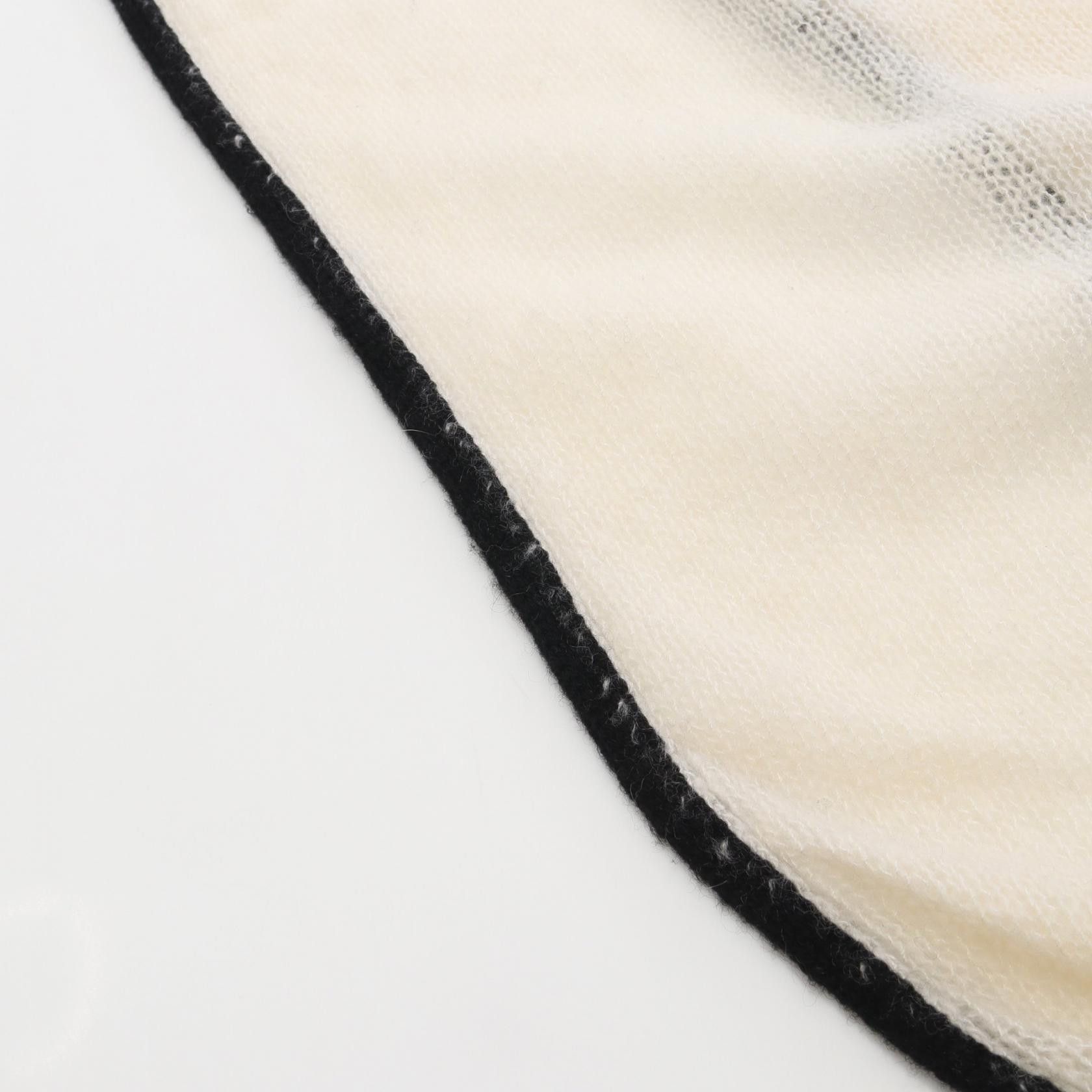 Chanel Chanel Chanel Silk Cashmere Stole Textile Scarf DUTY FREE for USA Size ONE SIZE - 4 Thumbnail