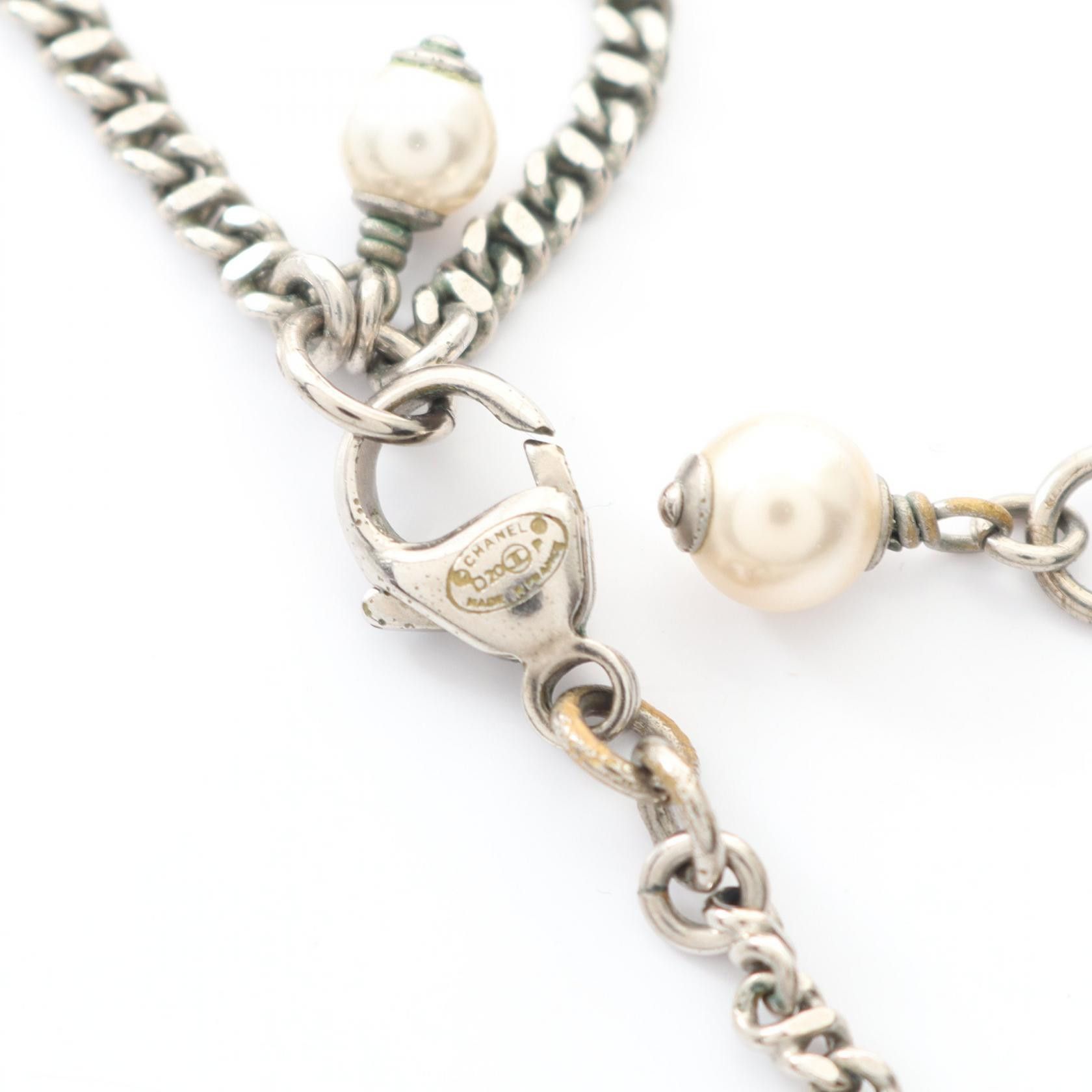 Chanel Chanel Chanel Imitation Pearl Crystal Necklace Metal Necklace DUTY FREE for USA Size ONE SIZE - 4 Thumbnail