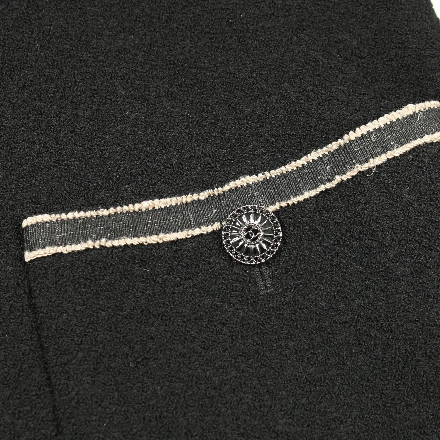 Chanel Chanel Chanel Coco Mark Wool Coat Textile Outerwear DUTY FREE for USA Size ONE SIZE - 7 Thumbnail
