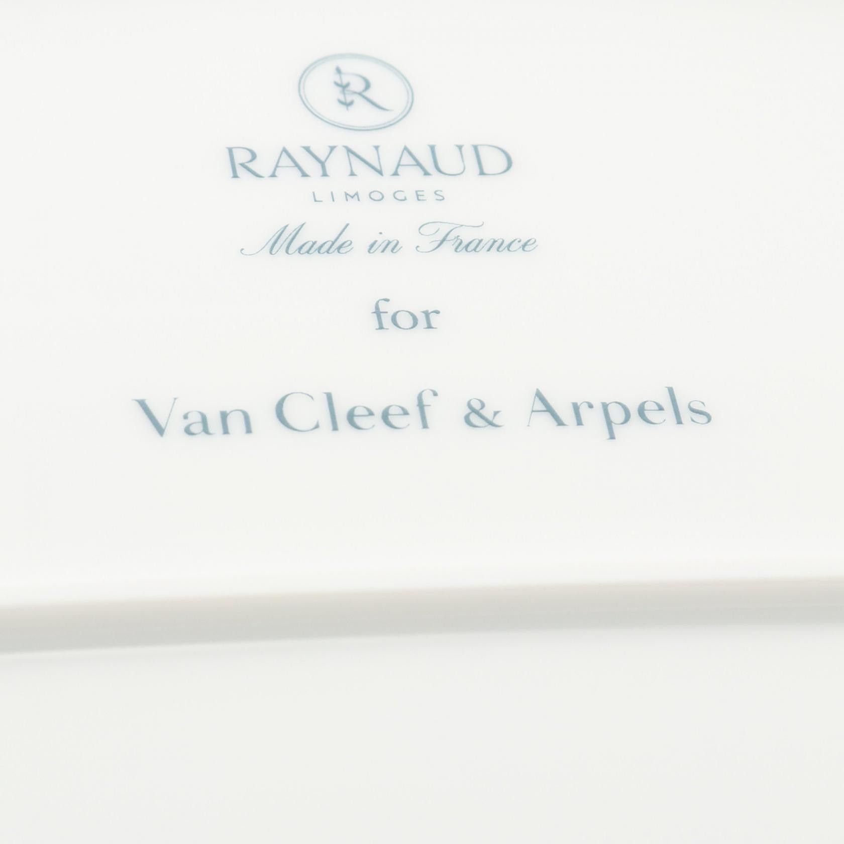 Van Cleef & Arpels Van Cleef & Arpels Van Cleef & Arpels × RAYNAUD ceramic plate Glass / Ceramic Other DUTY FREE for USA Size ONE SIZE - 4 Thumbnail