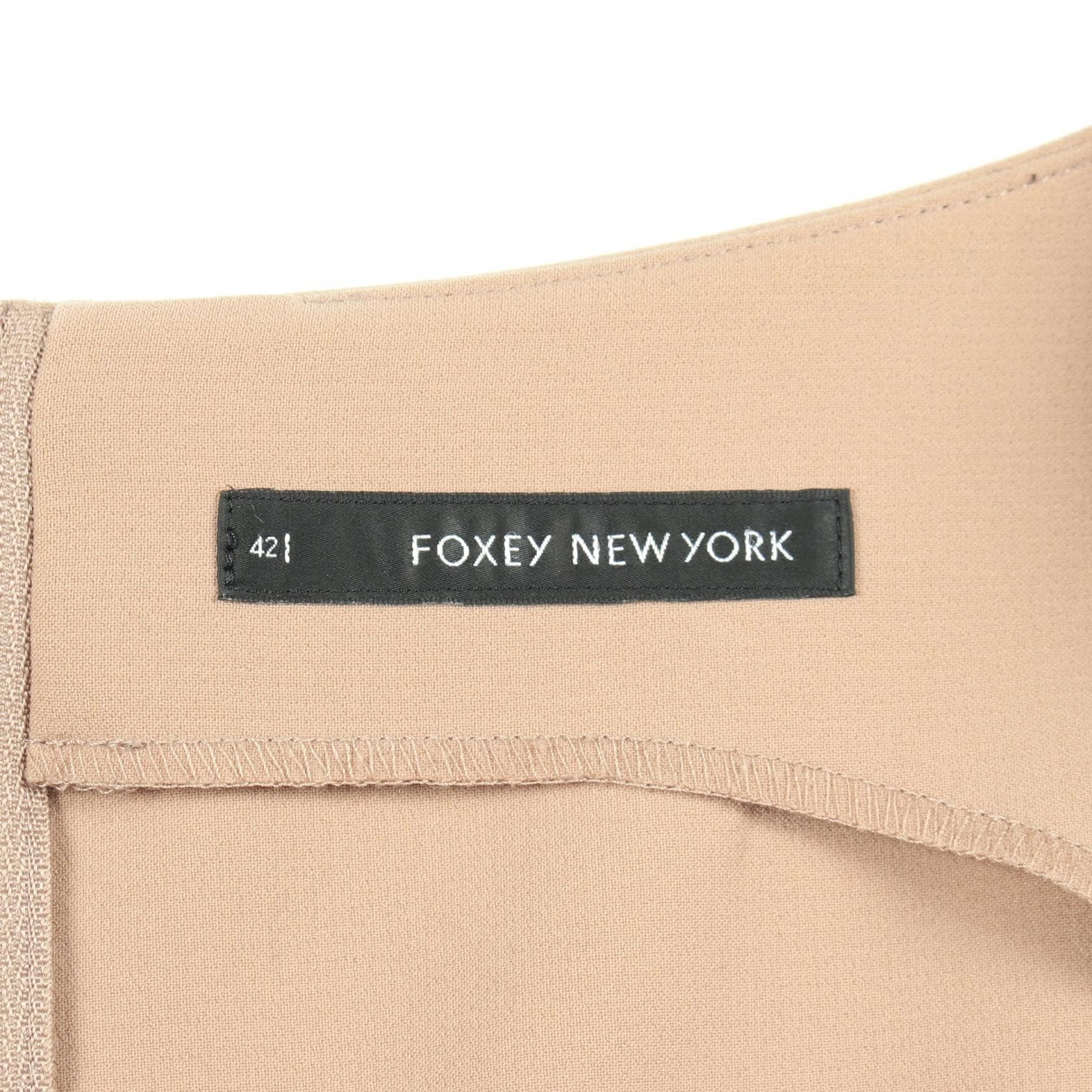 Other Other Foxey New York Polyester Square Neck Dress Textile Dresses 26515 DUTY FREE for USA Size ONE SIZE - 3 Thumbnail