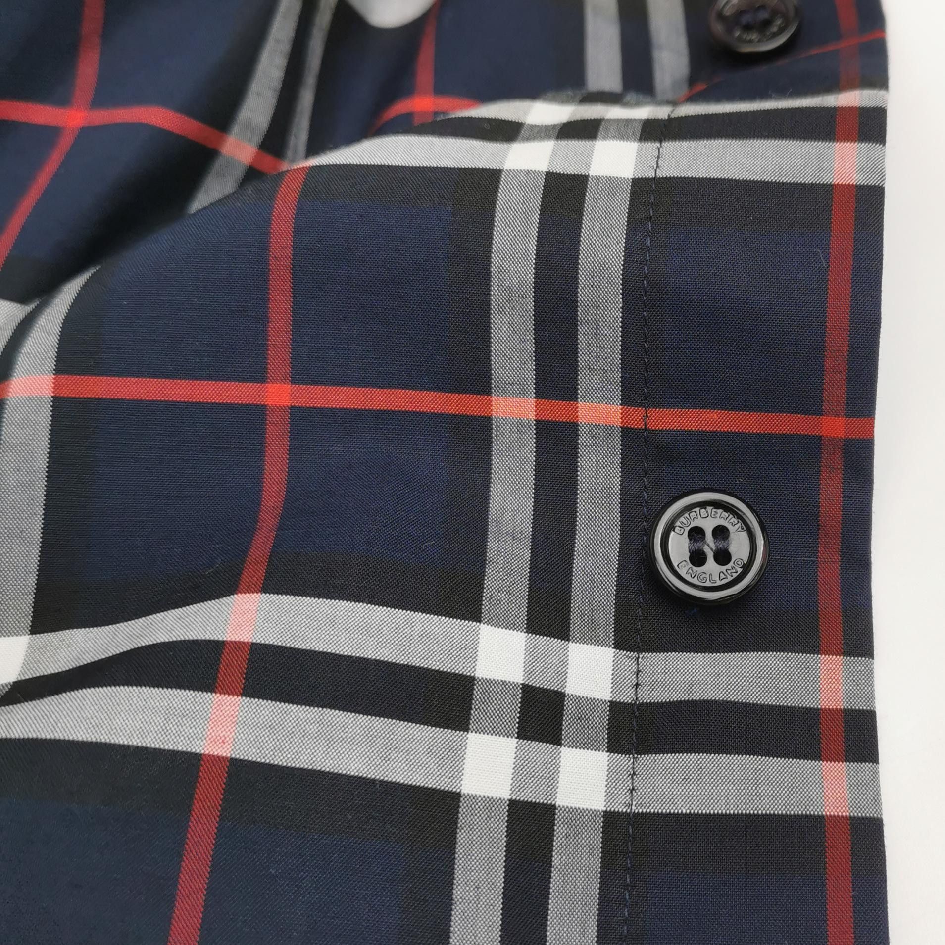 Burberry Burberry Men xs Button Ups Size US XS / EU 42 / 0 - 3 Thumbnail