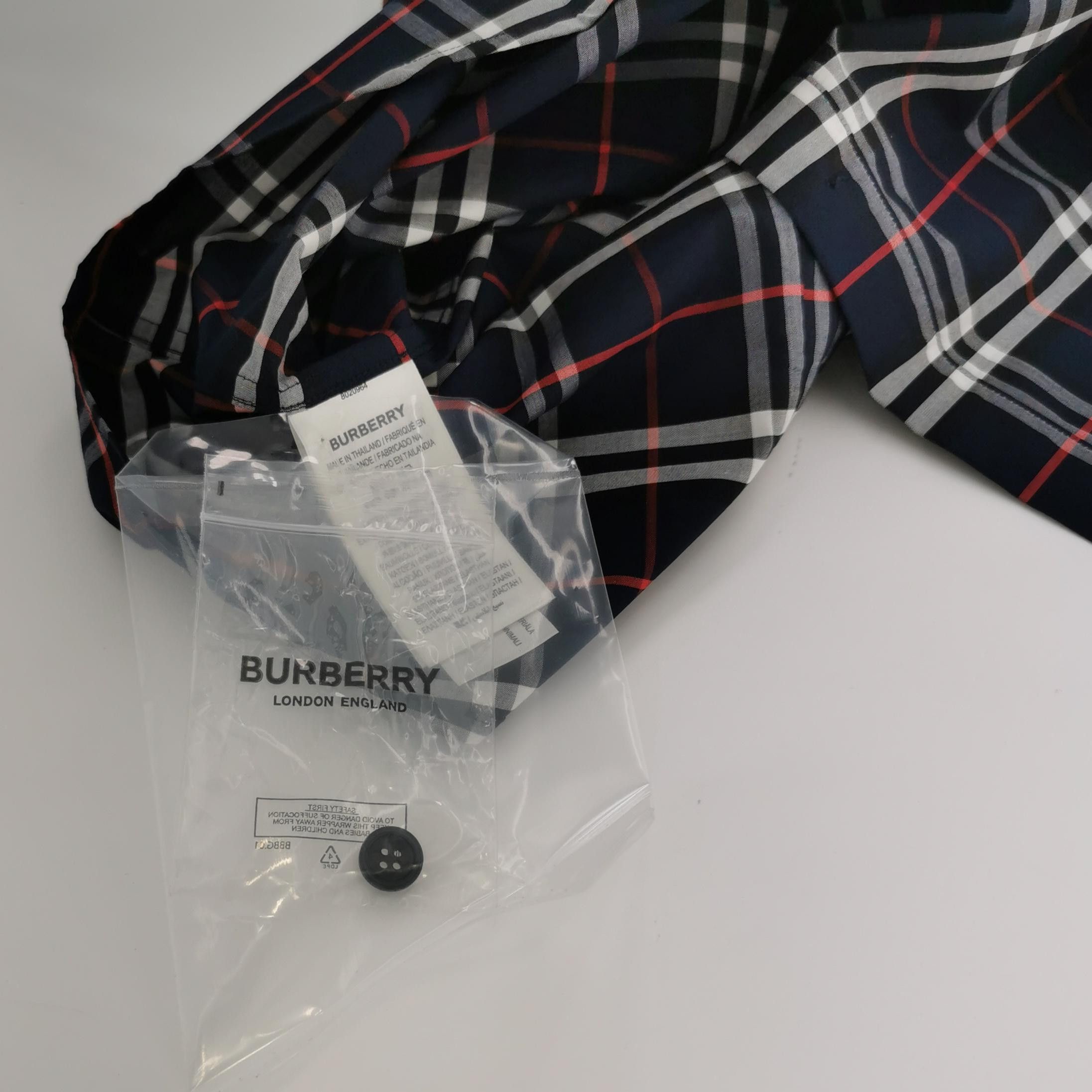 Burberry Burberry Men xs Button Ups Size US XS / EU 42 / 0 - 6 Thumbnail