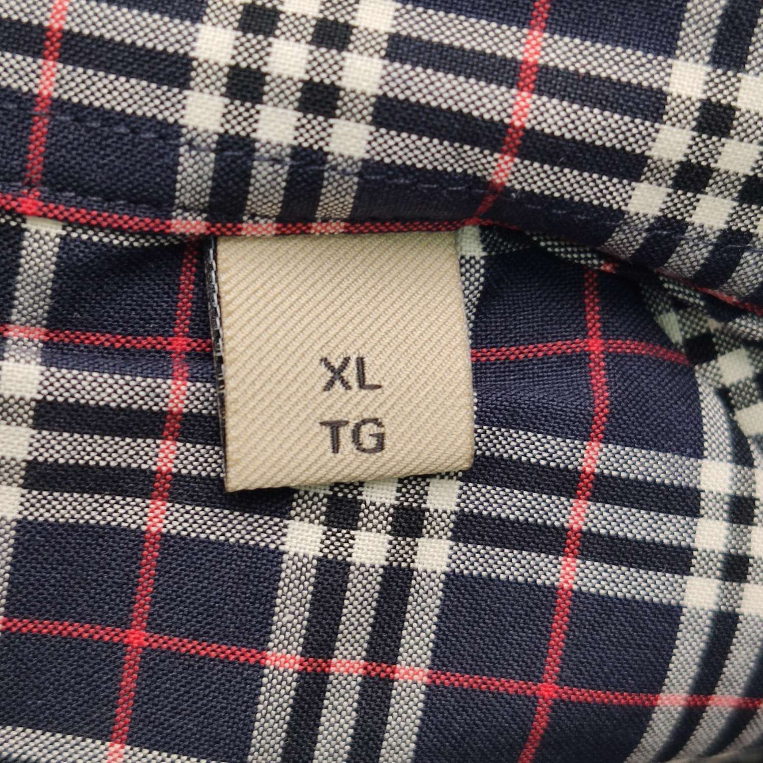 Burberry Burberry Men xl Button Ups Size US XL / EU 56 / 4 - 7 Thumbnail