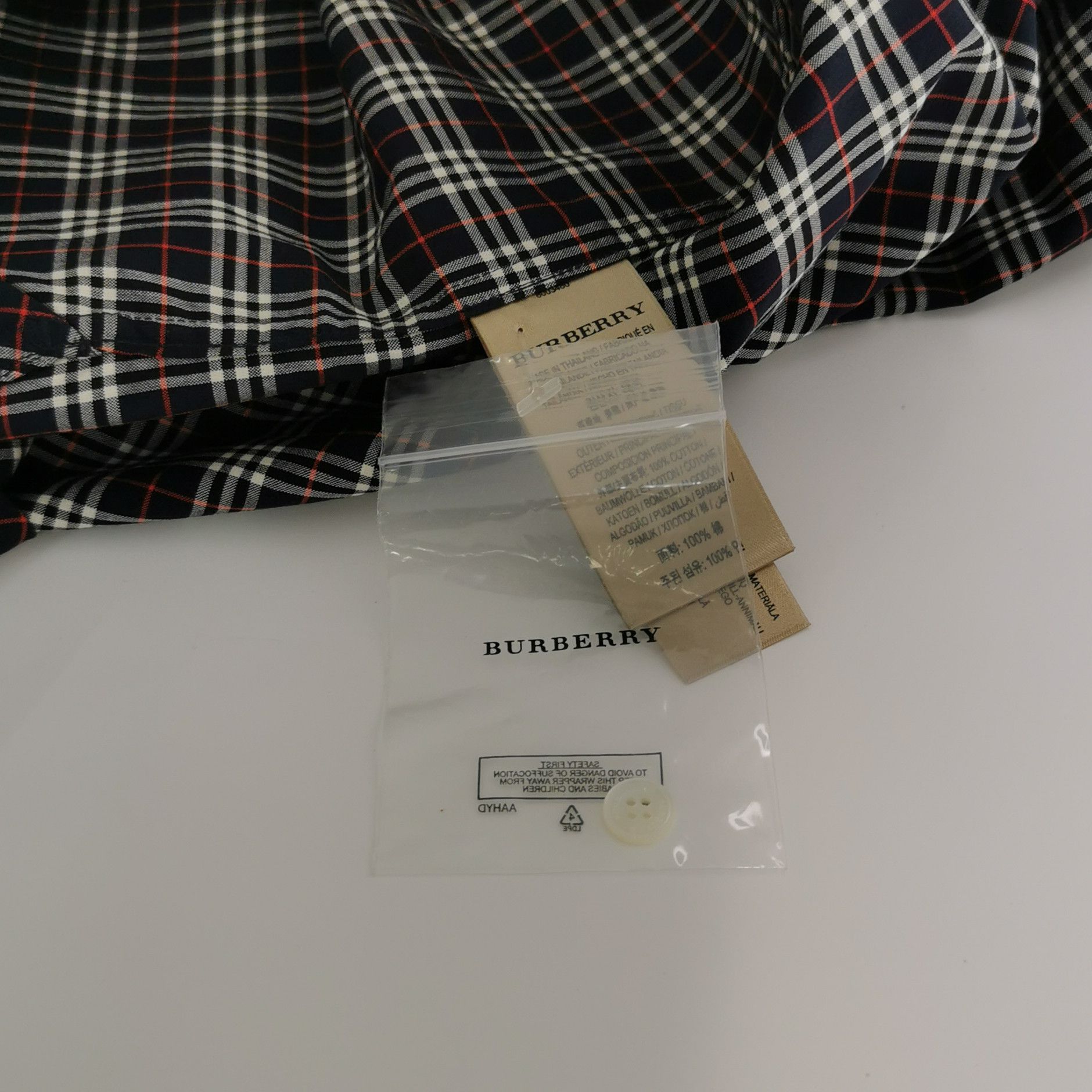Burberry Burberry Men s Button Ups Size US S / EU 44-46 / 1 - 5 Thumbnail