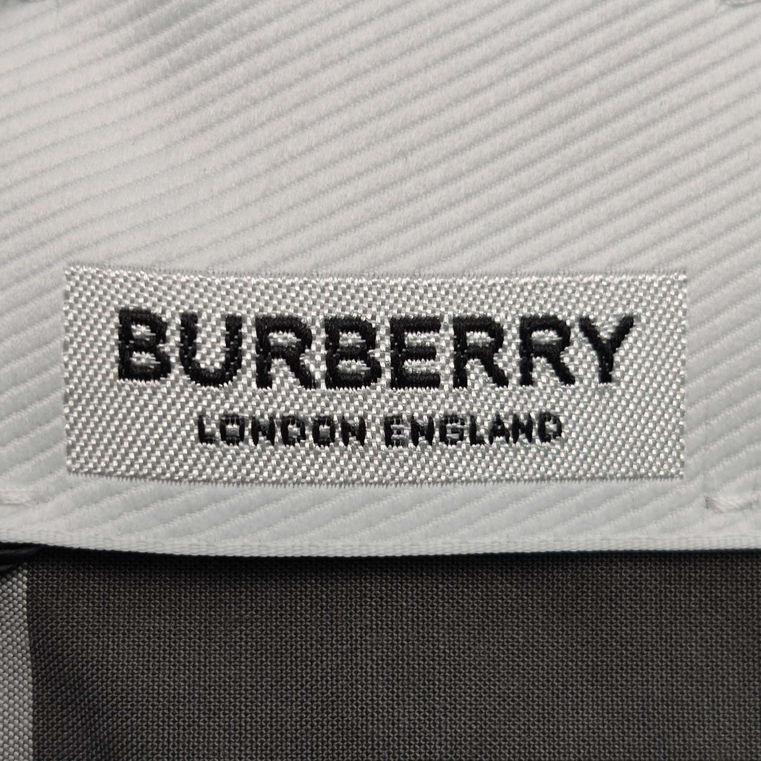 Burberry Burberry Men xs Button Ups Size US XS / EU 42 / 0 - 7 Thumbnail