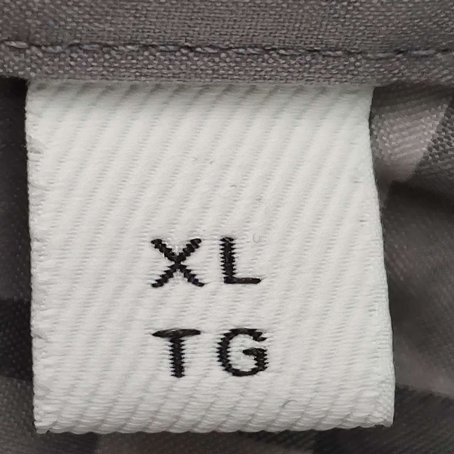 Burberry Burberry Men xl Button Ups Size US XL / EU 56 / 4 - 7 Thumbnail