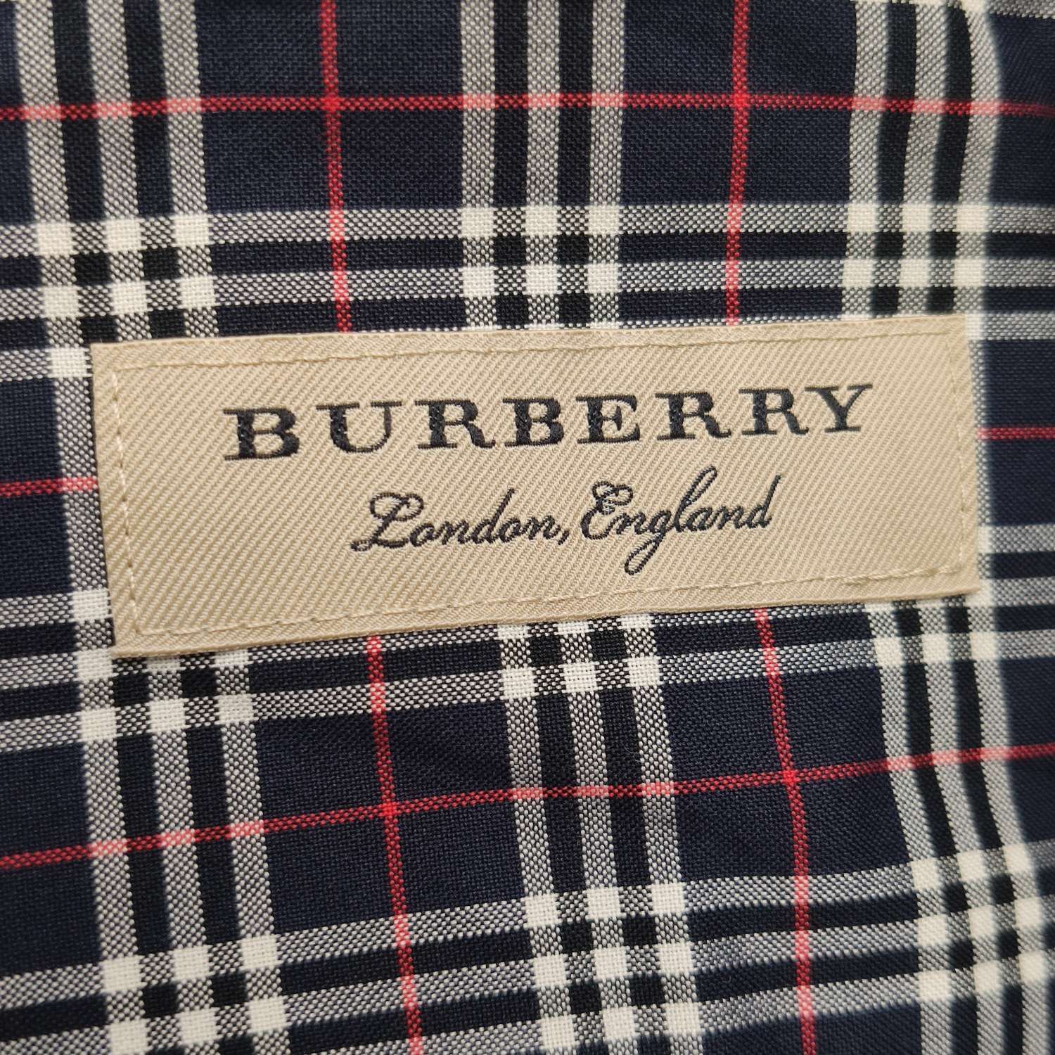 Burberry Burberry Men s Button Ups Size US S / EU 44-46 / 1 - 6 Thumbnail