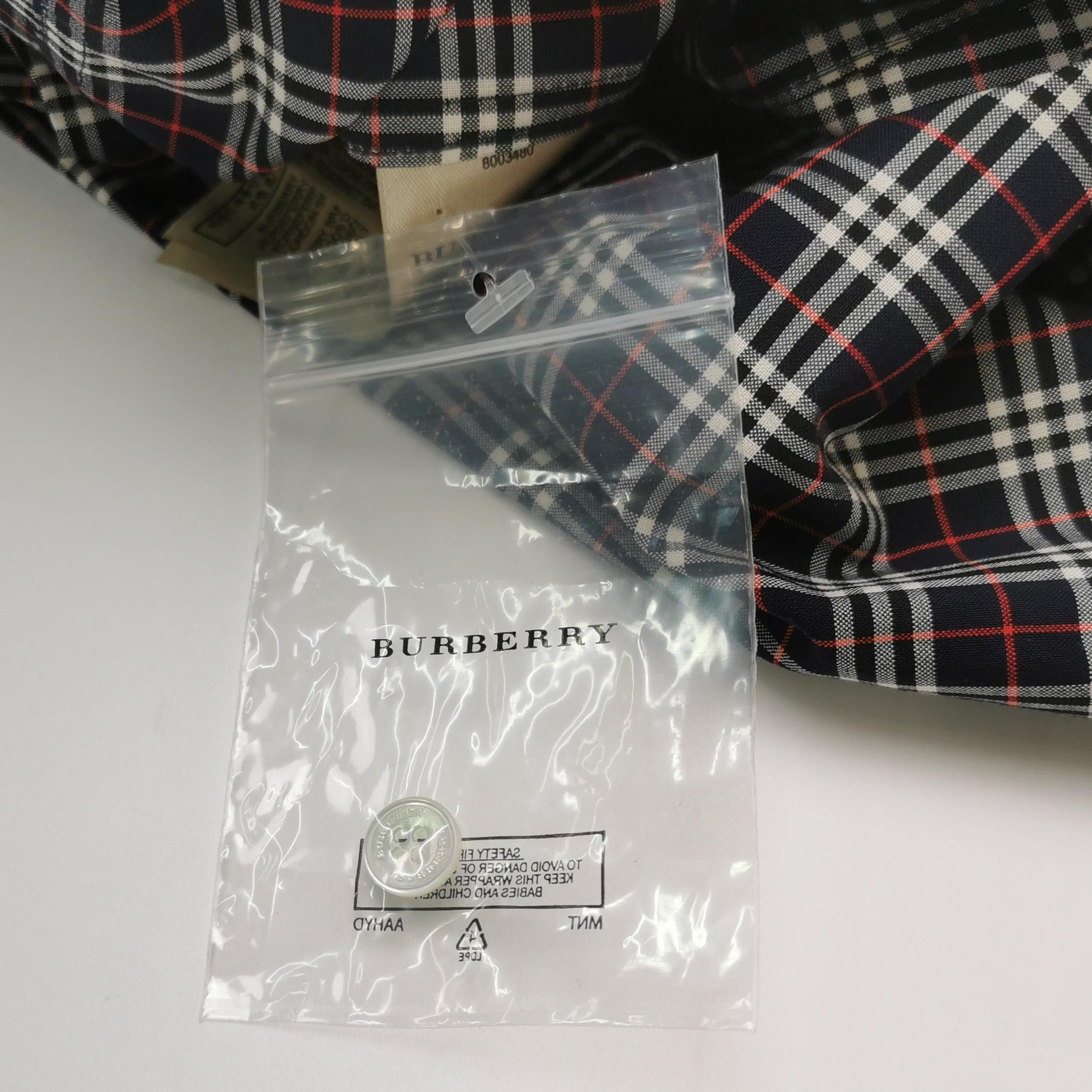Burberry Burberry Men s Button Ups Size US S / EU 44-46 / 1 - 5 Thumbnail