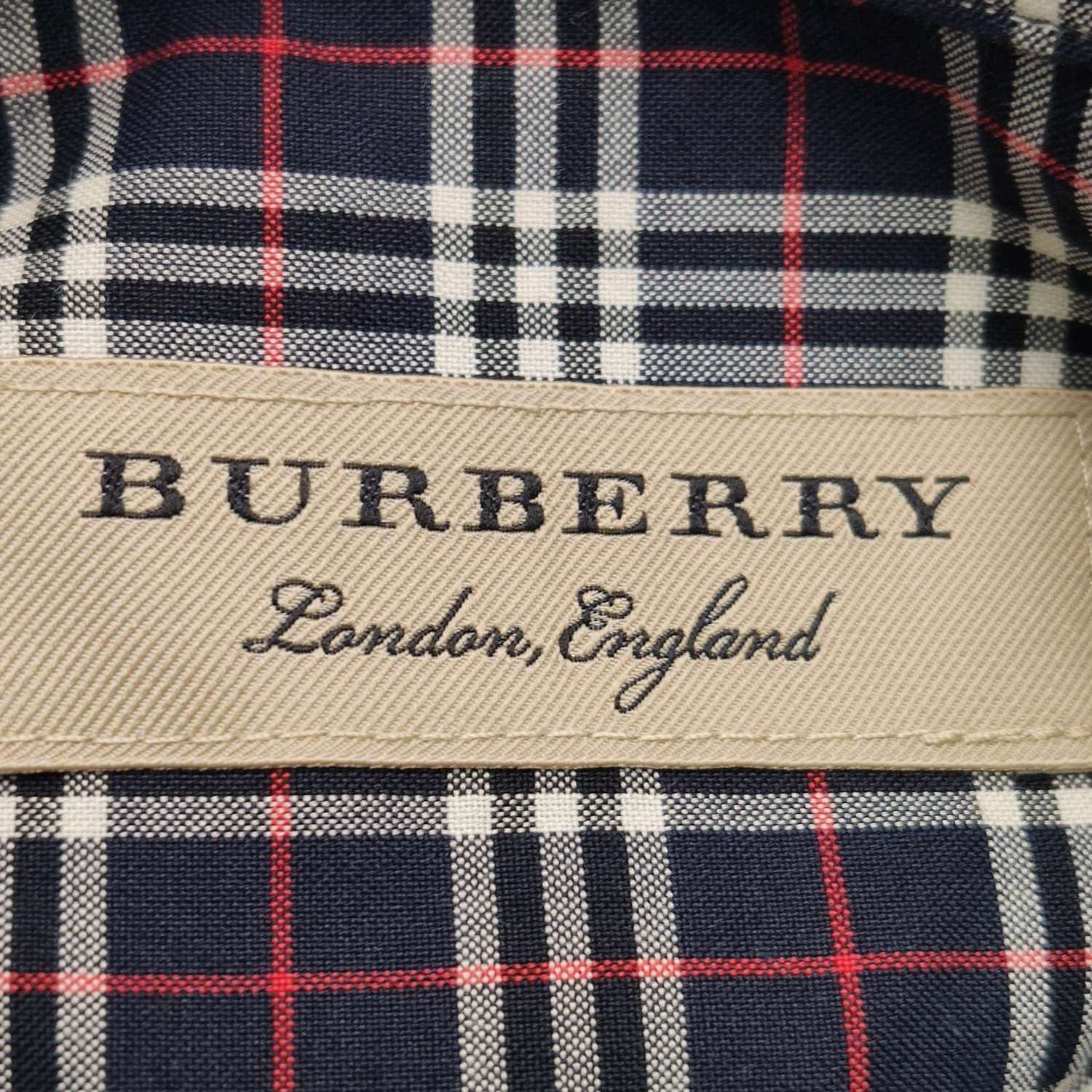 Burberry Burberry Men s Button Ups Size US S / EU 44-46 / 1 - 6 Thumbnail