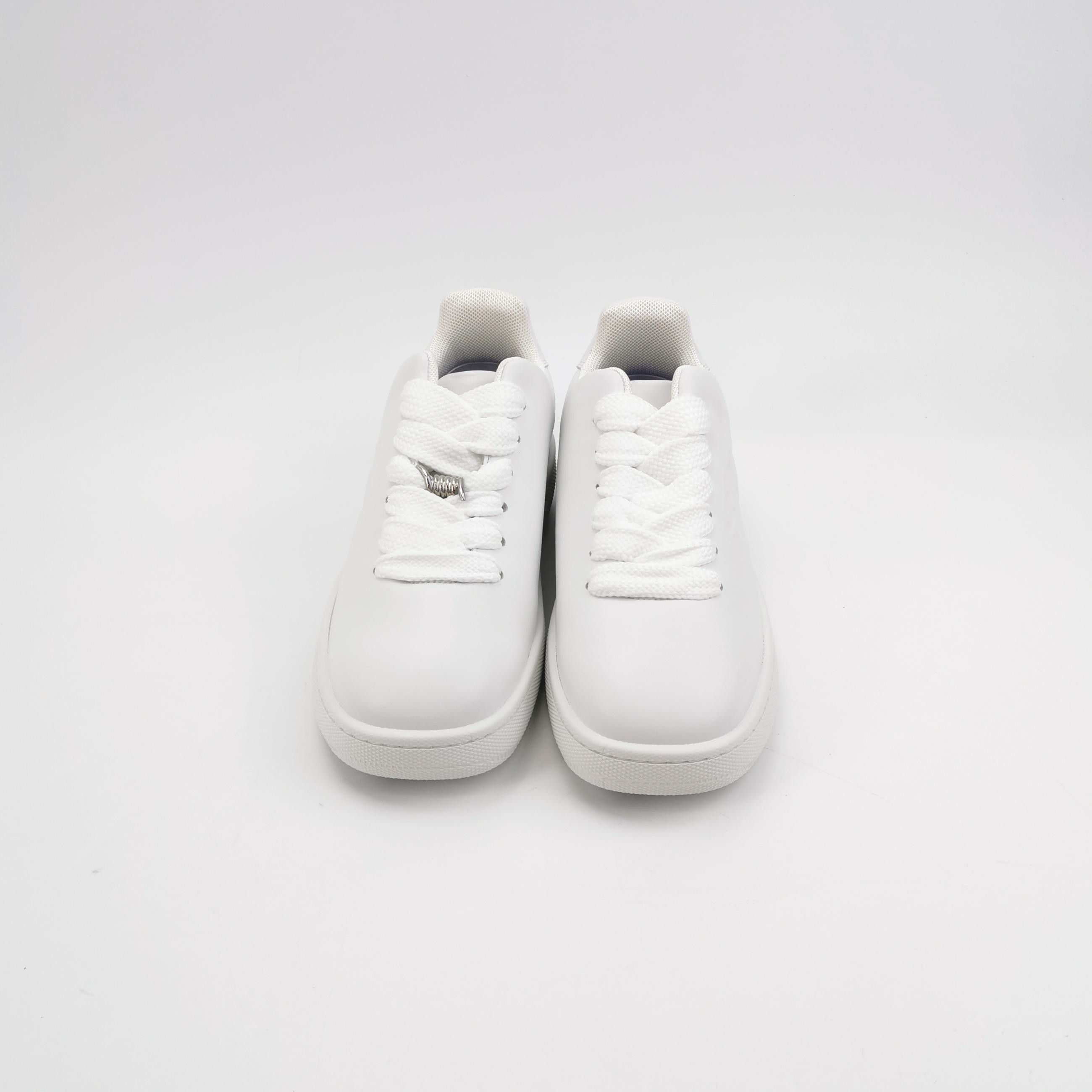 Burberry Burberry Men 8 Lowtop Sneakers Size US 8 / EU 41 - 3 Thumbnail
