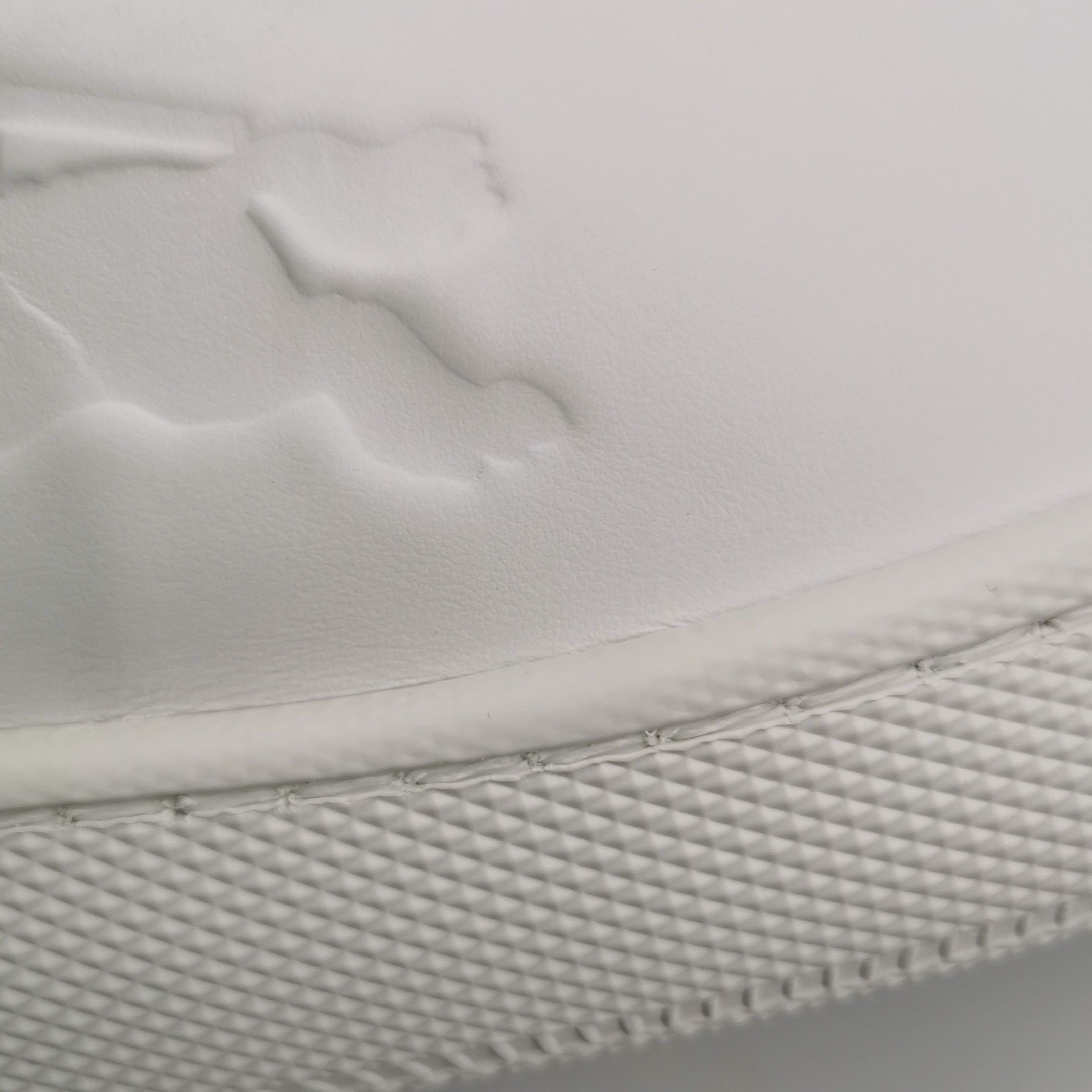 Burberry Burberry Men 8 Lowtop Sneakers Size US 8 / EU 41 - 7 Thumbnail