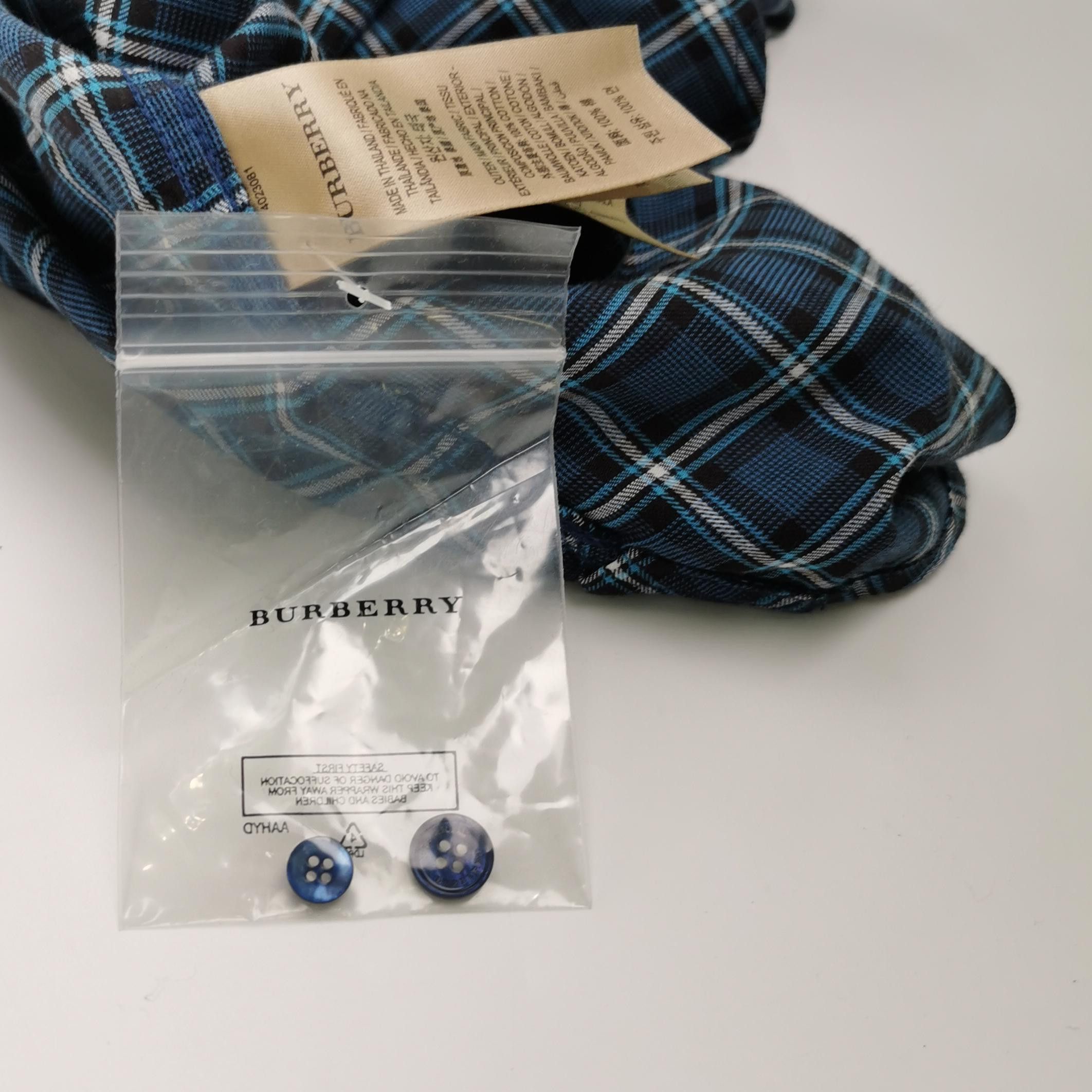 Burberry Burberry Men s Button Ups Size US S / EU 44-46 / 1 - 5 Thumbnail