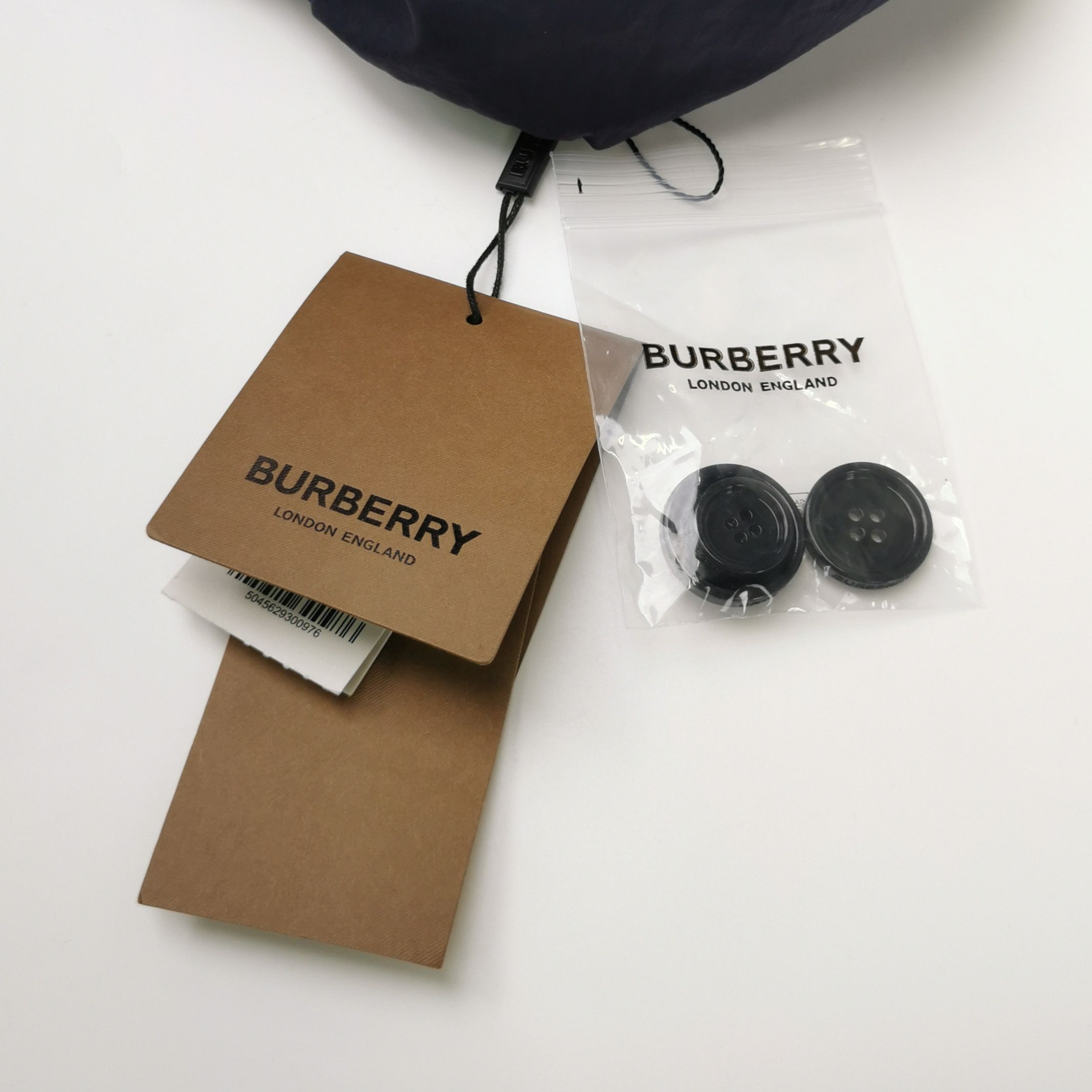 Burberry Burberry Men m Light Jackets Size US M / EU 48-50 / 2 - 4 Thumbnail