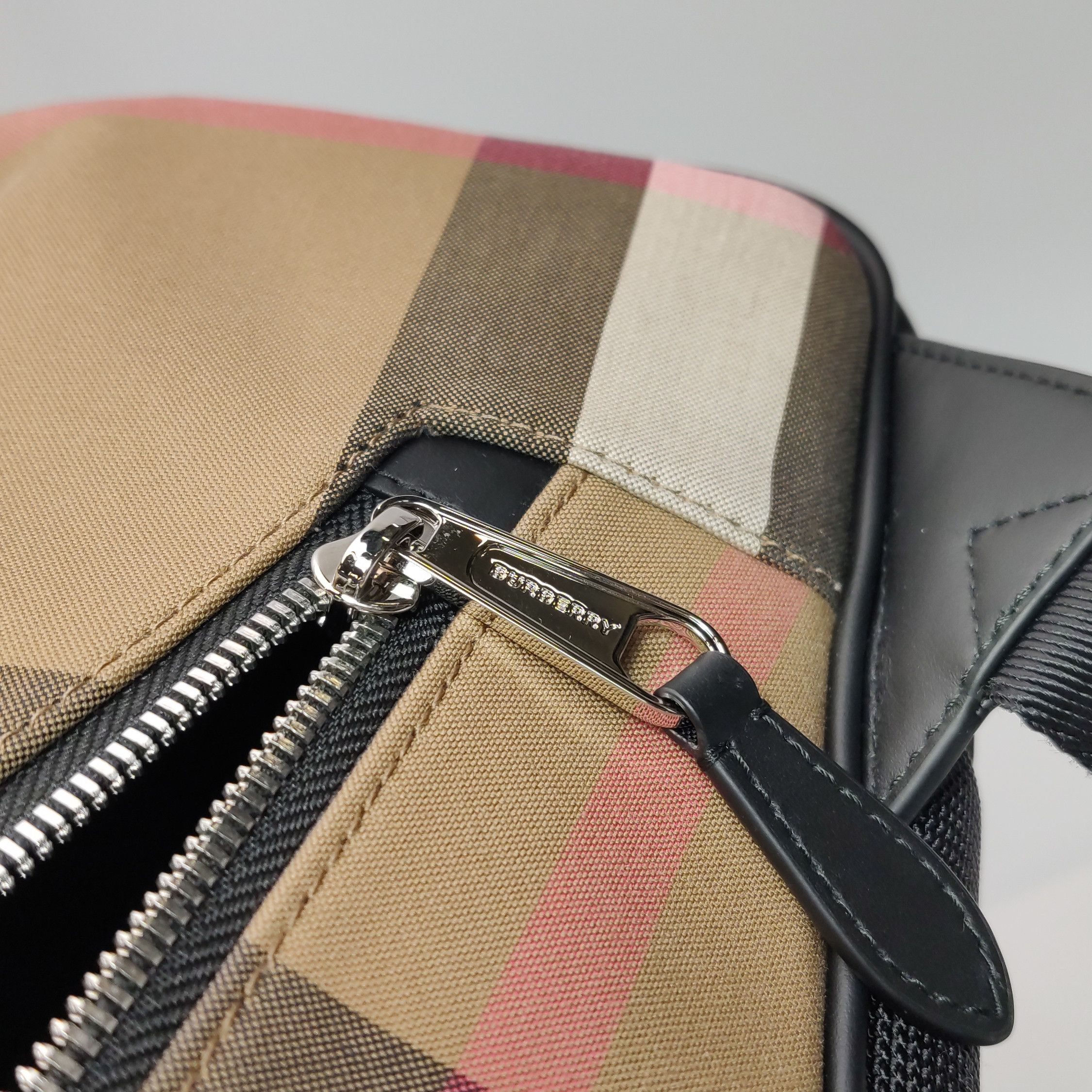 Burberry Burberry Men one size Bags Luggage Size ONE SIZE - 13 Thumbnail