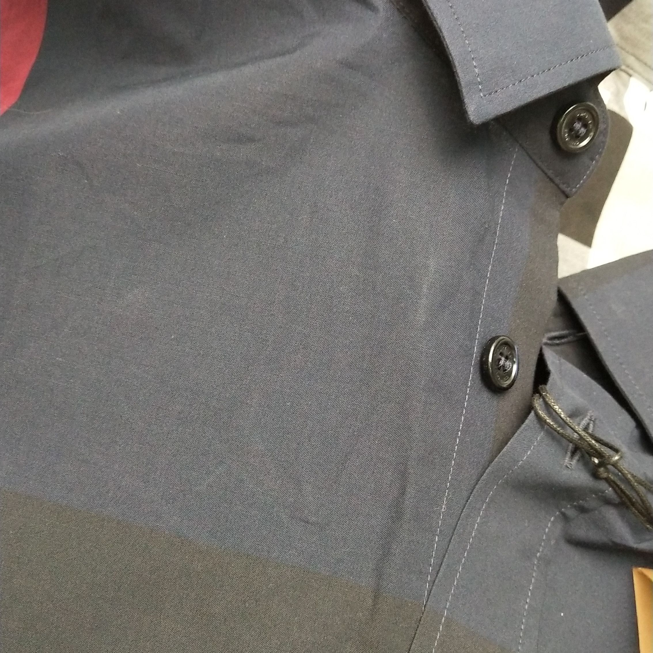 Burberry Burberry Men l Button Ups Size US L / EU 52-54 / 3 - 11 Thumbnail