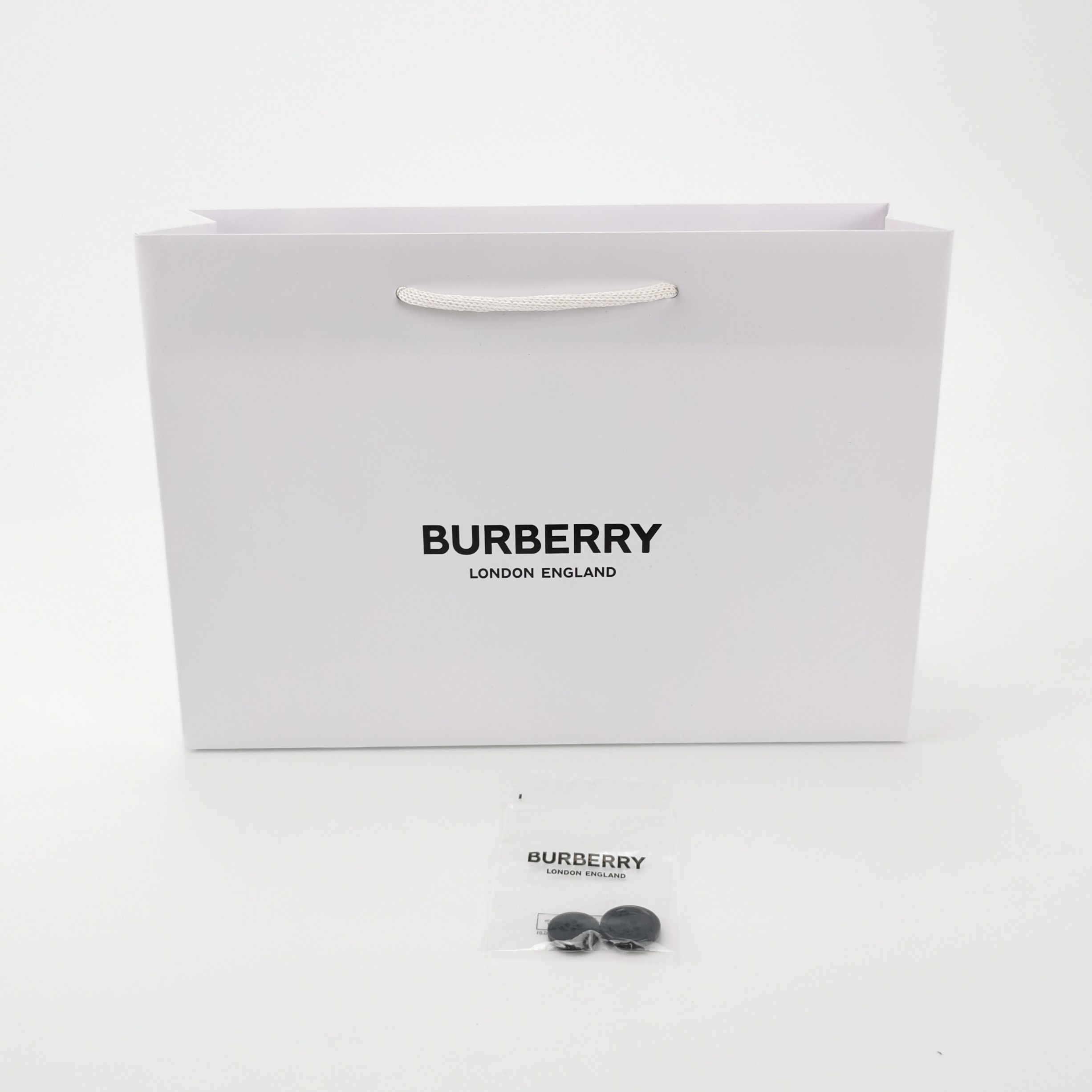 Burberry Burberry Men 34 Shorts Size US 34 / EU 50 - 5 Thumbnail