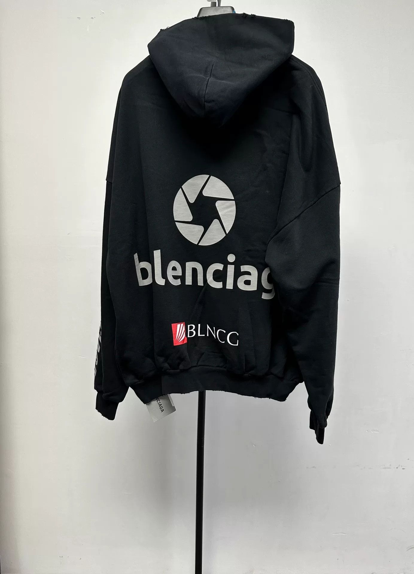 Balenciaga Balenciaga Top League Graphic Hoodie Size 1 Size US S / EU 44-46 / 1 - 3 Thumbnail